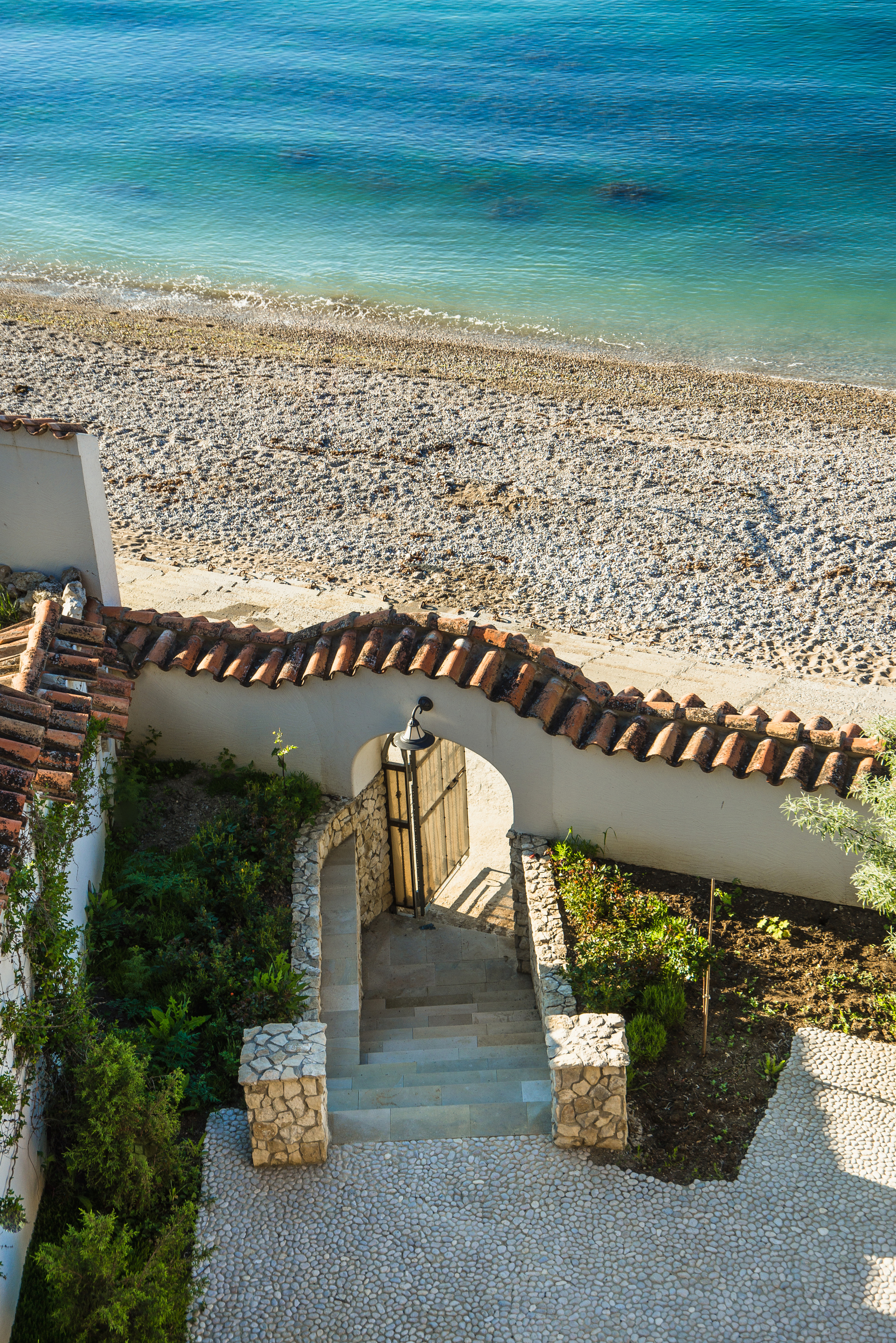 Фотосъемка дома в средиземноморском стиле у моря в Коктебеле. Фотограф интерьеров Фотосъемка рекламы в Ялте и по Крыму