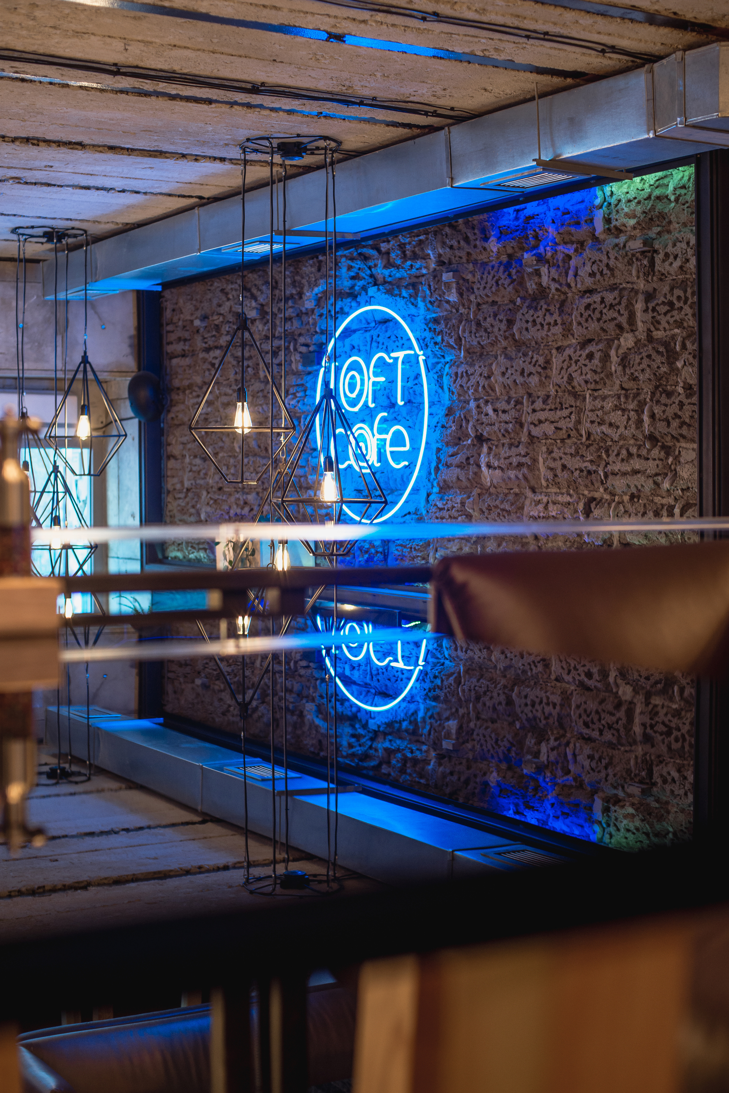 Съемка для портфолио дизайн-бюро ATMOSFERA - кафе "LOFT" в Ялте. Фотограф интерьеров Фотосъемка рекламы в Ялте и по Крыму