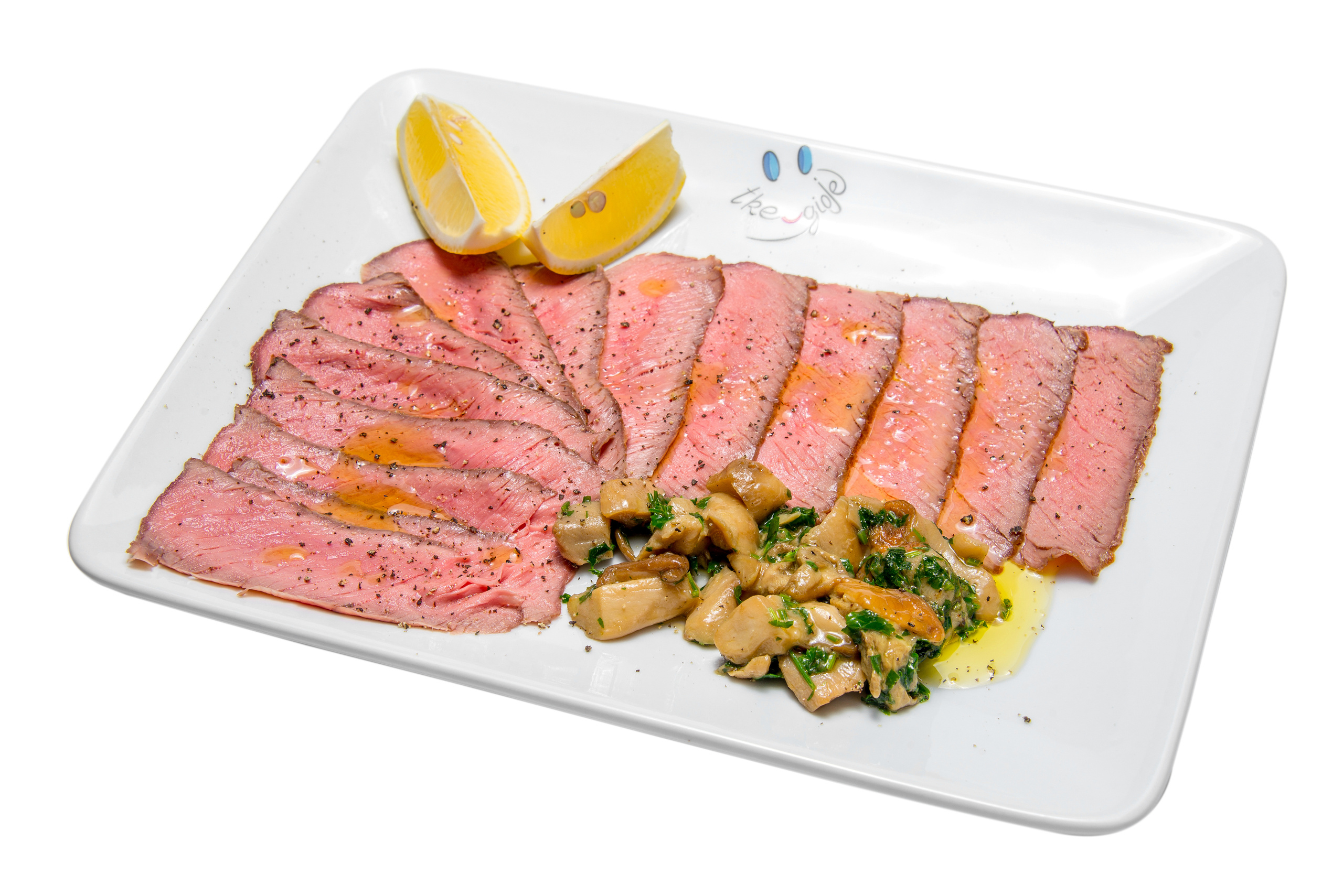 Фотосъемка осовных блюд на белом фоне для меню и сайта ресторана "Tre Gioje". Фотограф интерьеров Фотосъемка рекламы в Ялте и по Крыму