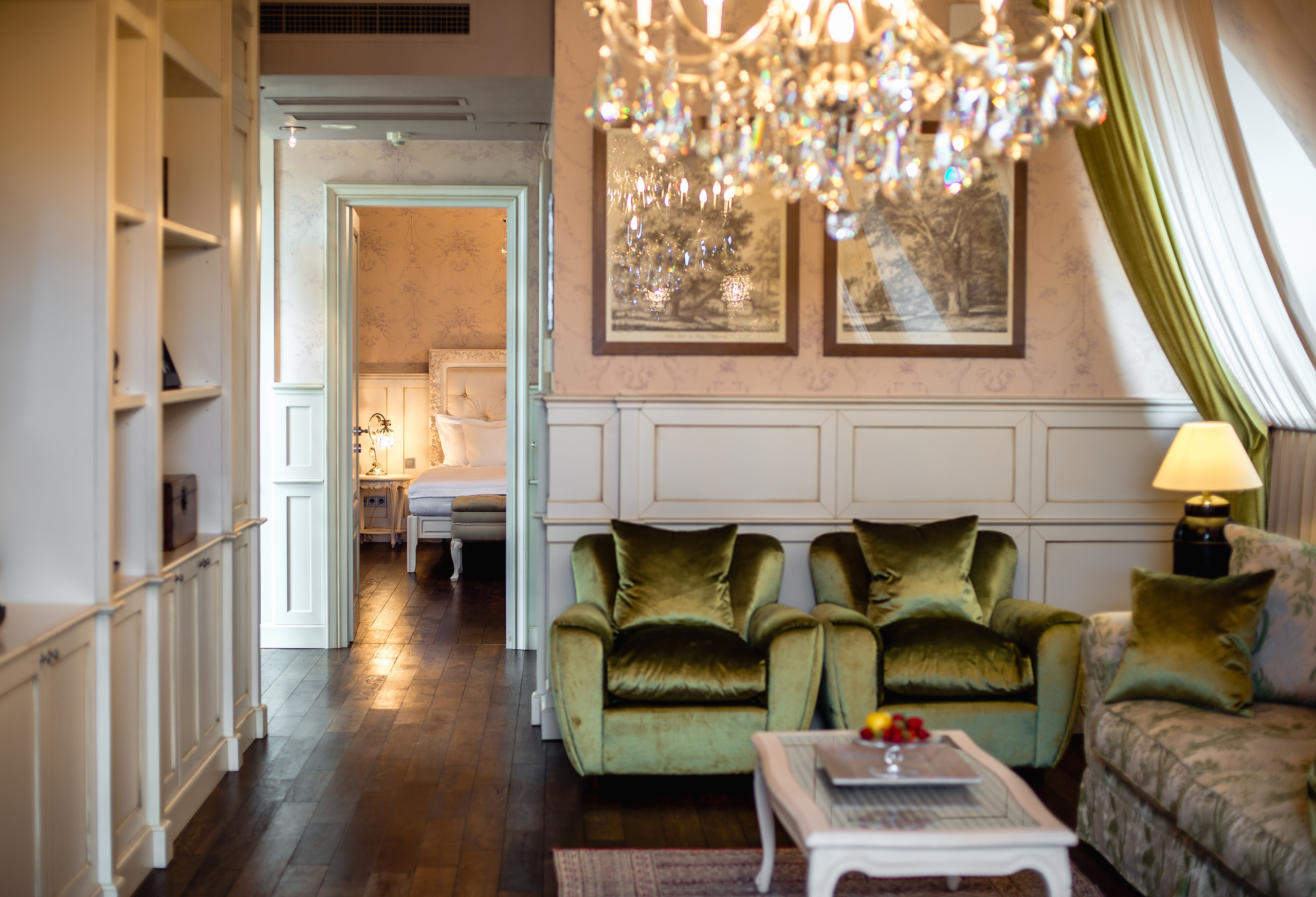 Фотосессия деталей интерьера для отеля Вилла София в Ялте. Фотограф интерьеров Фотосъемка рекламы в Ялте и по Крыму