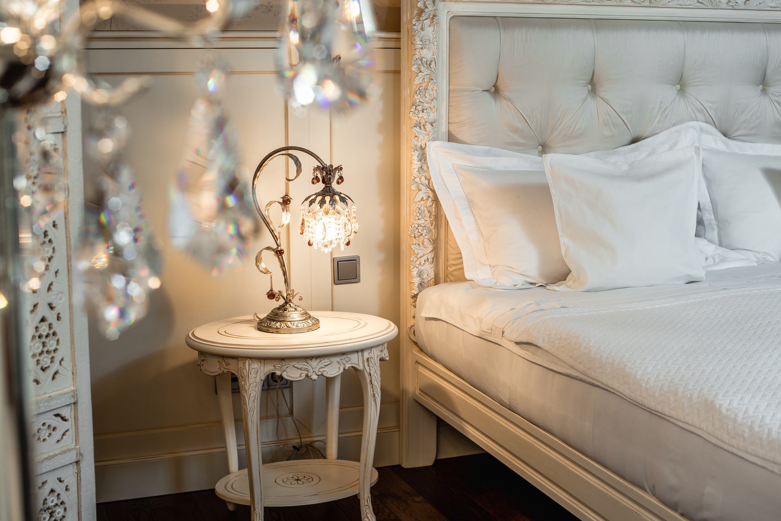 Фотосессия деталей интерьера для отеля Вилла София в Ялте. Фотограф интерьеров Фотосъемка рекламы в Ялте и по Крыму