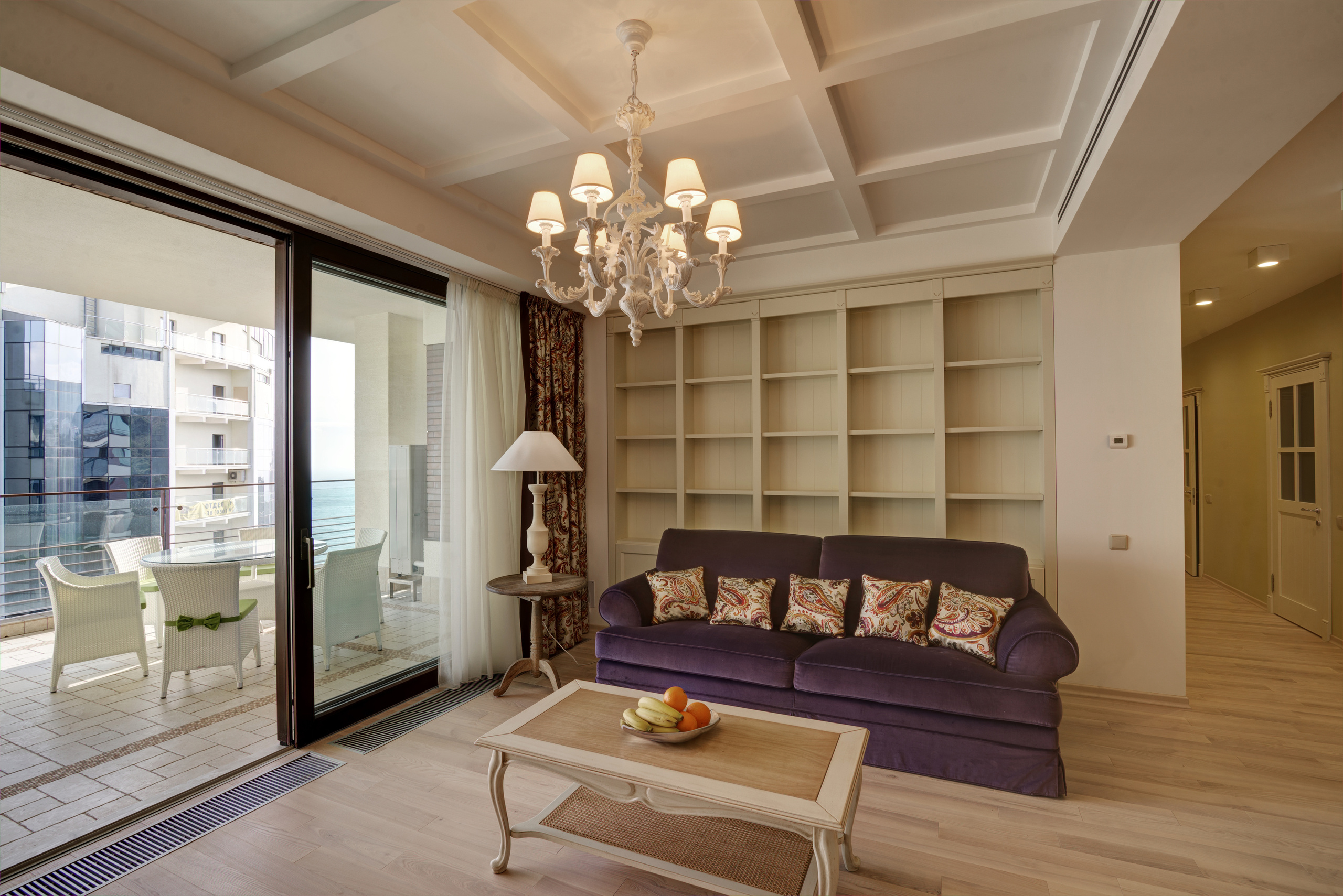 Фотосессия квартиры в жилом комплексе Omega по заказу дизайн-студии Вellarte. Фотограф интерьеров Фотосъемка рекламы в Ялте и по Крыму