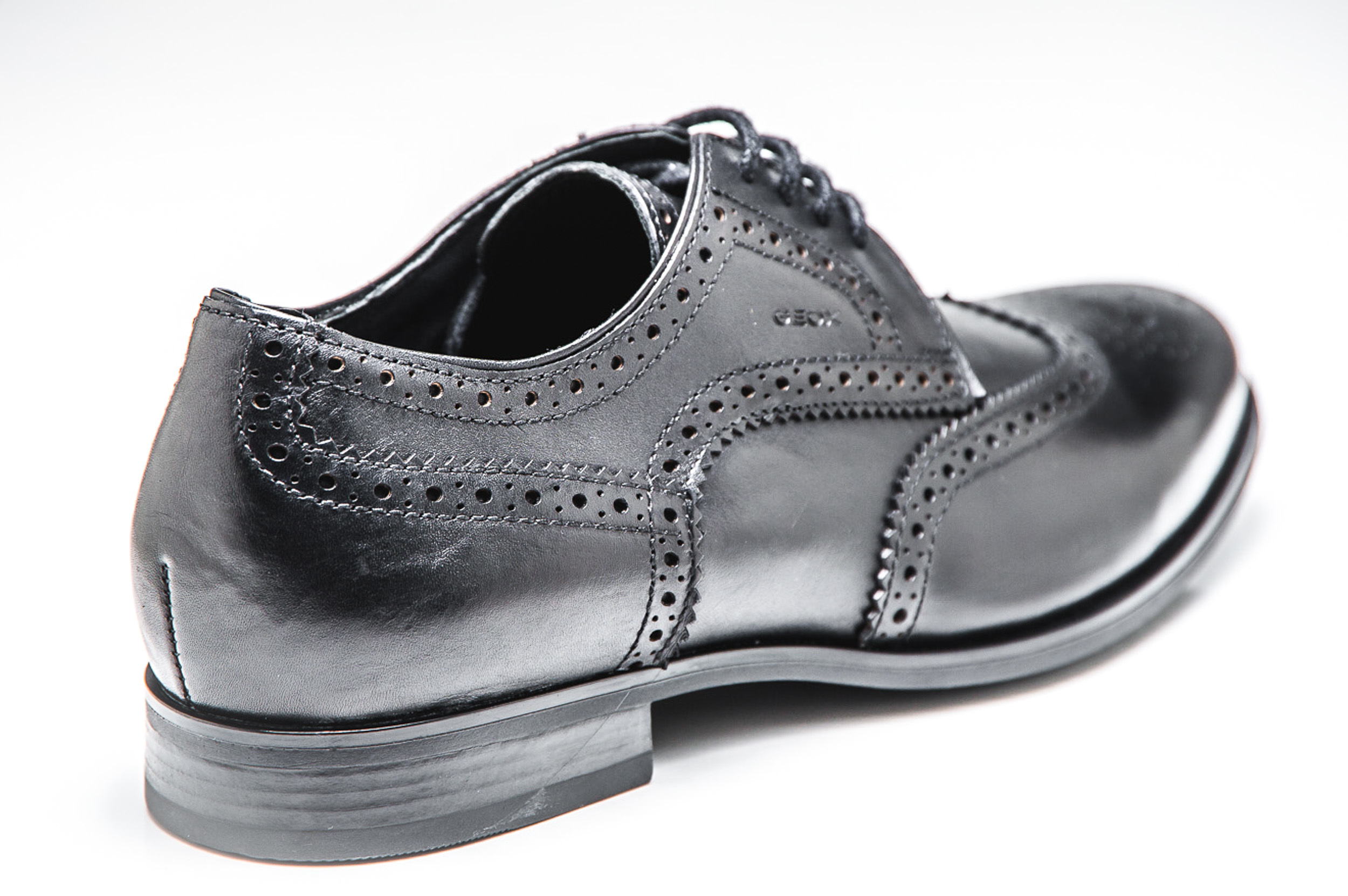 Фотосъемка обуви для каталога и сайта магазина. Фотограф интерьеров Фотосъемка рекламы в Ялте и по Крыму