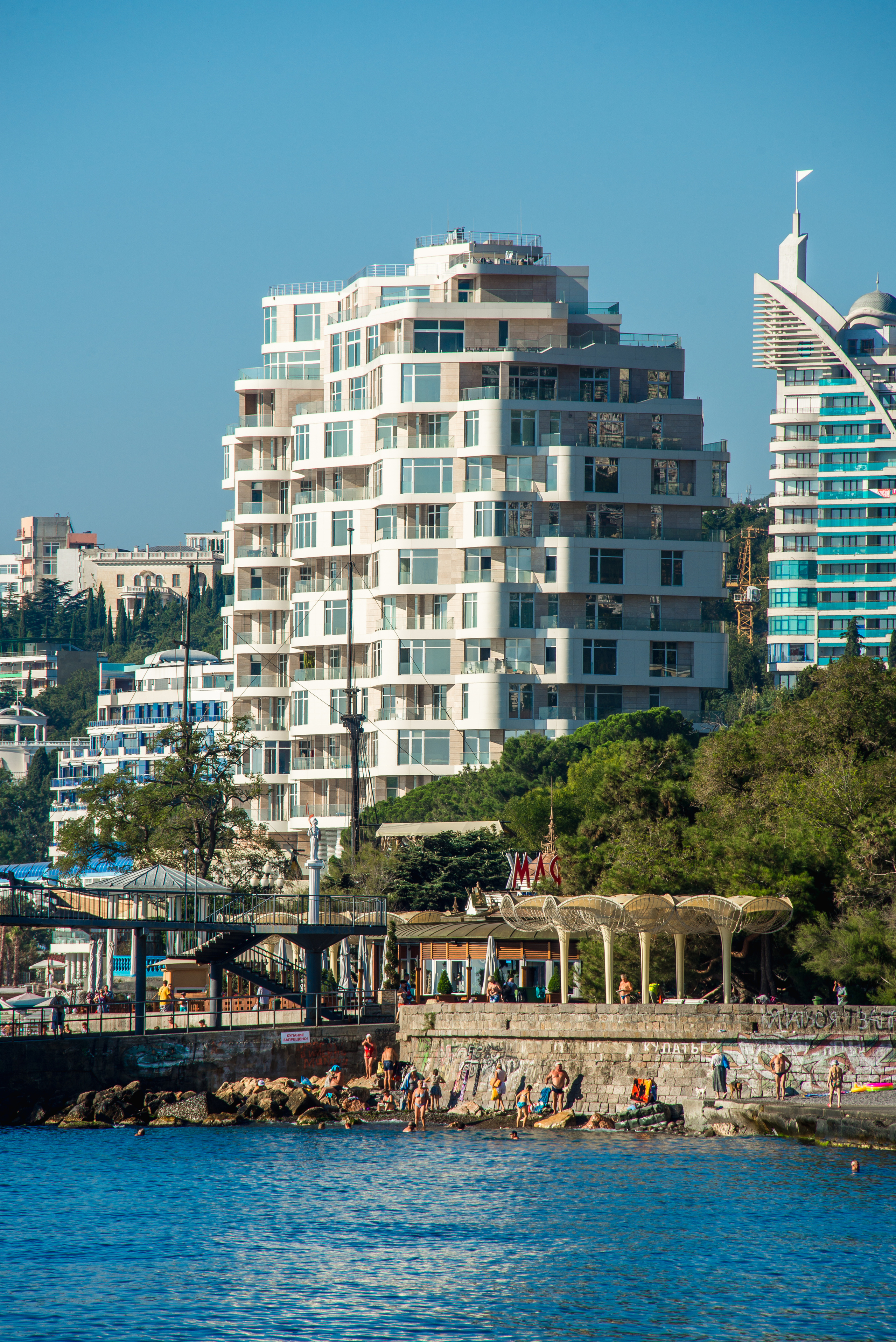 Архитектурная съемка жилого комплекса "Opera Prima" в Ялте. Фотограф интерьеров Фотосъемка рекламы в Ялте и по Крыму