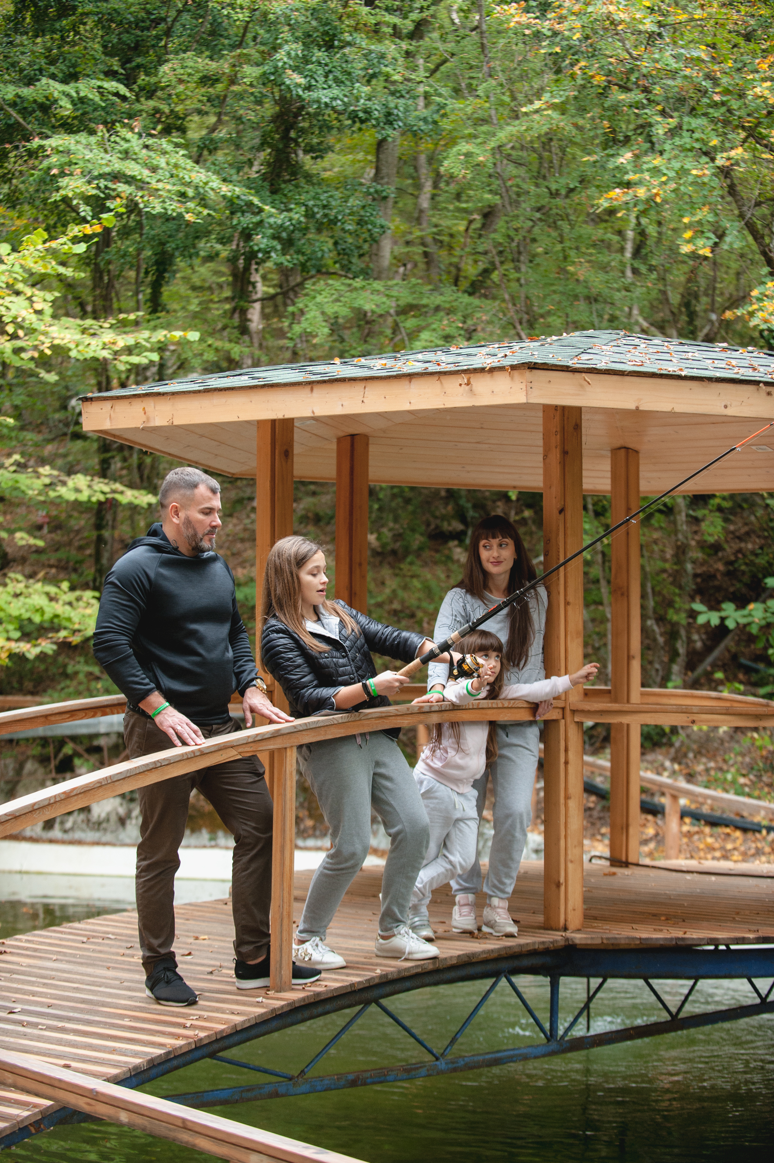 Рекламная фотосессия "Семейный отдых" в эко-отеле "Поляна Сказок" в Ялте. Фотограф интерьеров Фотосъемка рекламы в Ялте и по Крыму