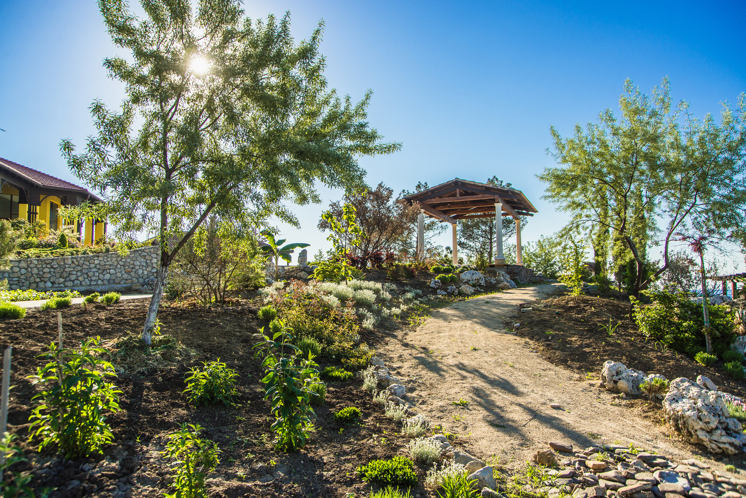 Фотосъемка дома в средиземноморском стиле у моря в Коктебеле. Фотограф интерьеров Фотосъемка рекламы в Ялте и по Крыму