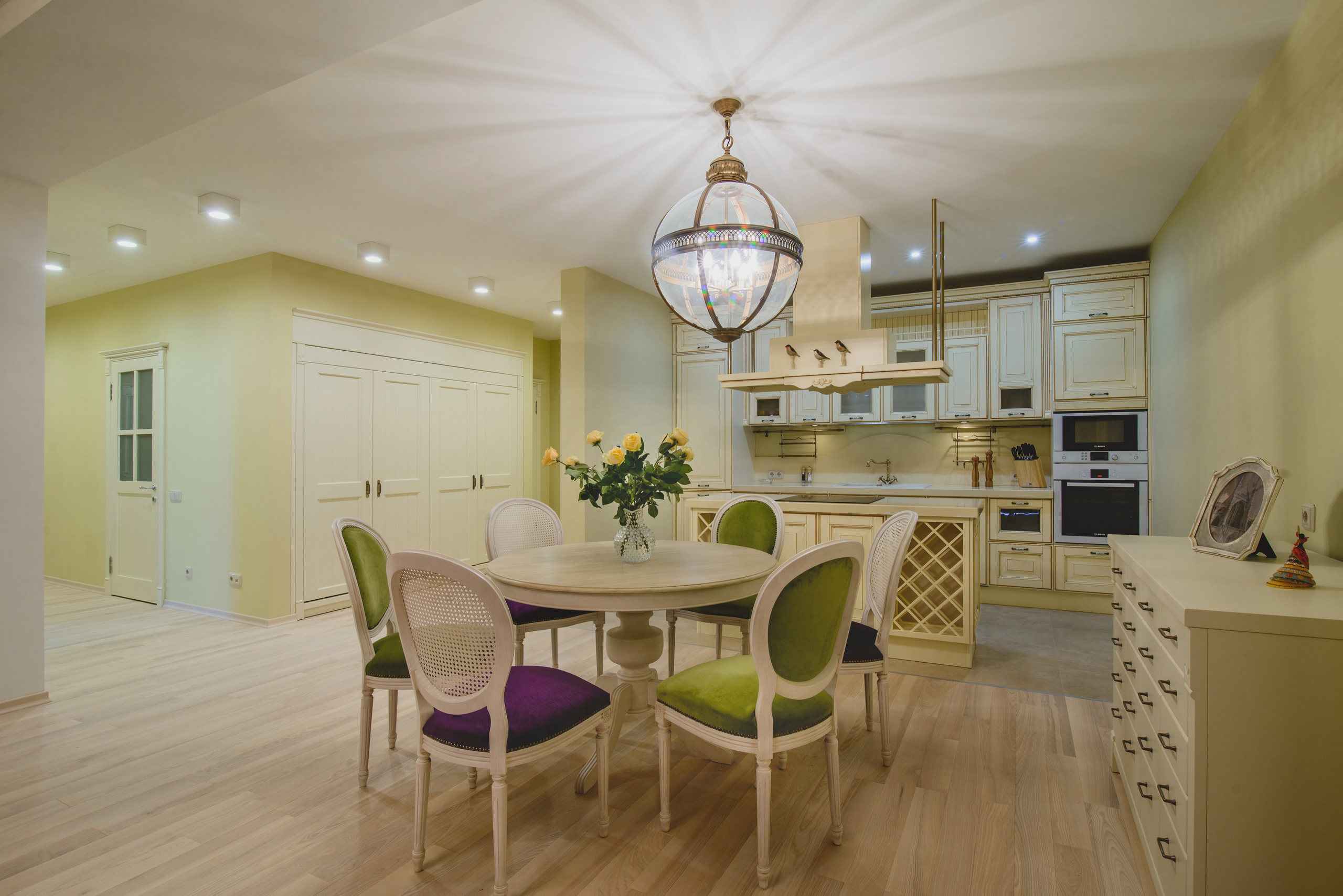 Фотосессия квартиры в жилом комплексе Omega по заказу дизайн-студии Вellarte. Фотограф интерьеров Фотосъемка рекламы в Ялте и по Крыму