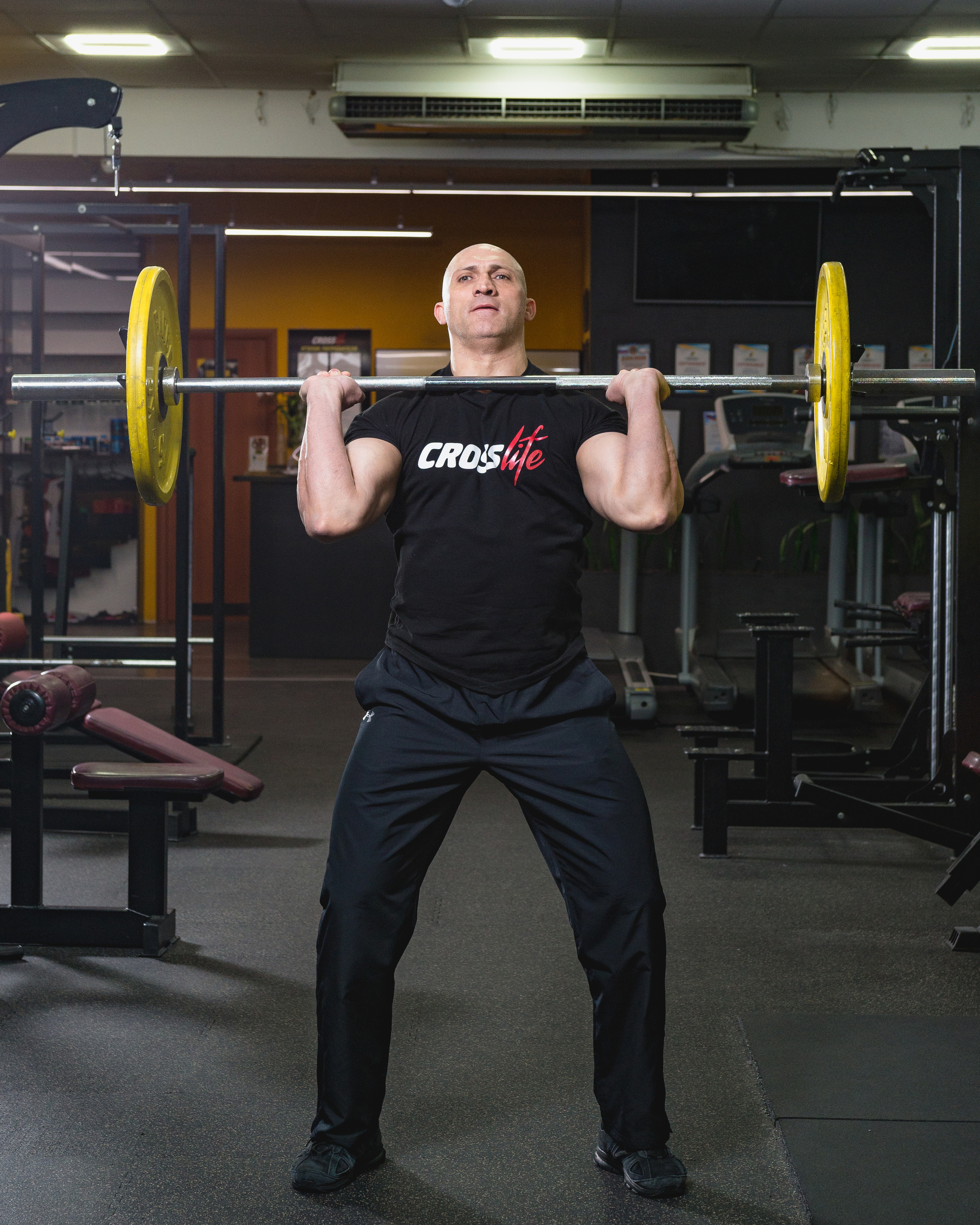 Рекламная фотосессия для тренажерного зала "CrossLife" в Ялте. Фотограф интерьеров Фотосъемка рекламы в Ялте и по Крыму