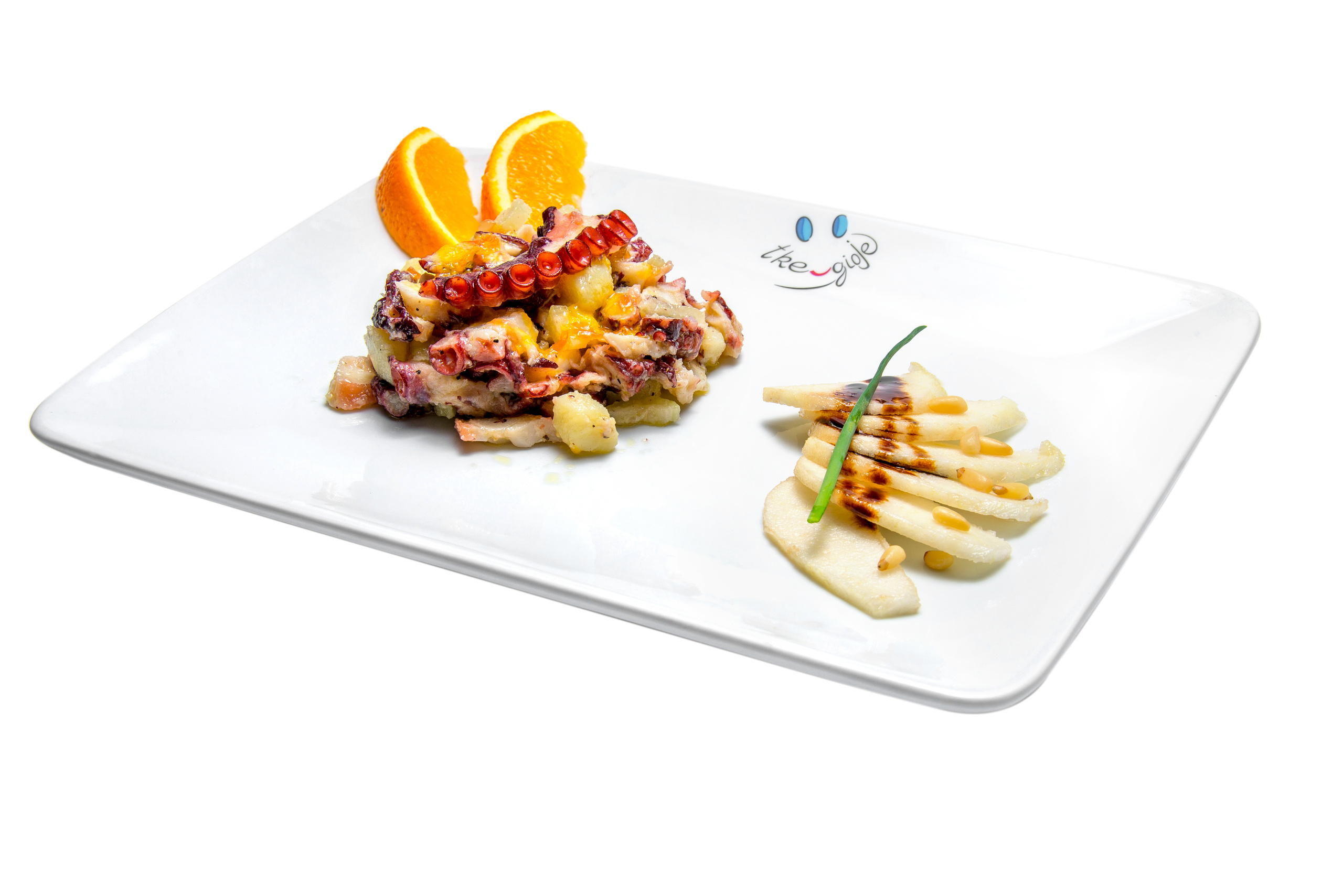 Фотосъемка осовных блюд на белом фоне для меню и сайта ресторана "Tre Gioje". Фотограф интерьеров Фотосъемка рекламы в Ялте и по Крыму