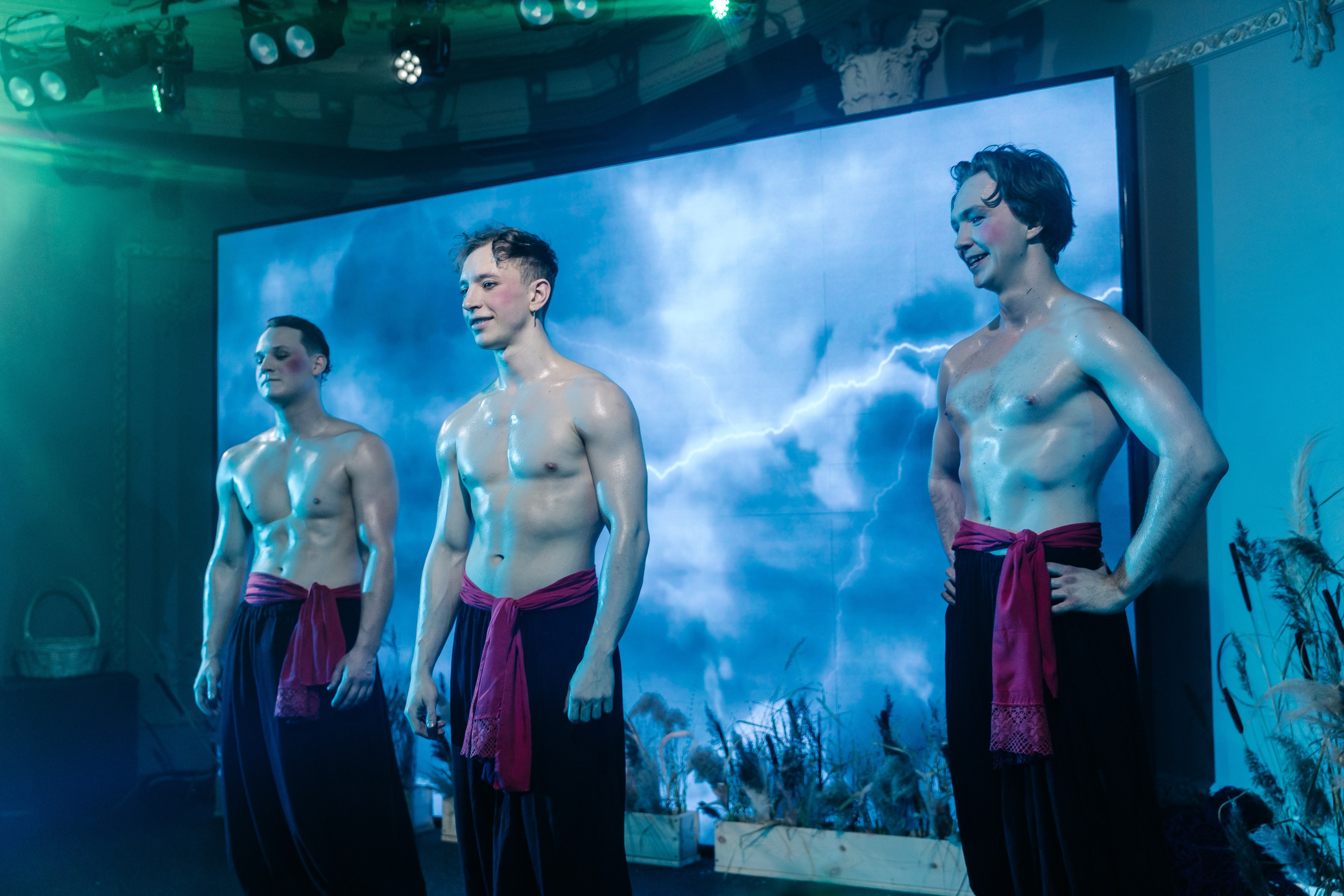 МЕГАДЕВИЧНИК 8 марта. Портфолио свадебного фотографа. Роман Каргаполов