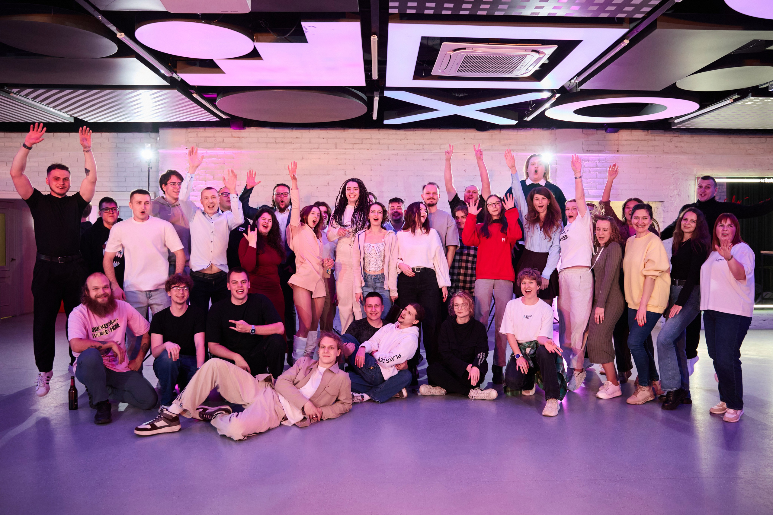 ДР PlayDevs. Свадебная, репортажная фотосъемка и видеосъемка в Минске. Илья и Юлия Ширмановы. Фотограф | Видеограф | Минск