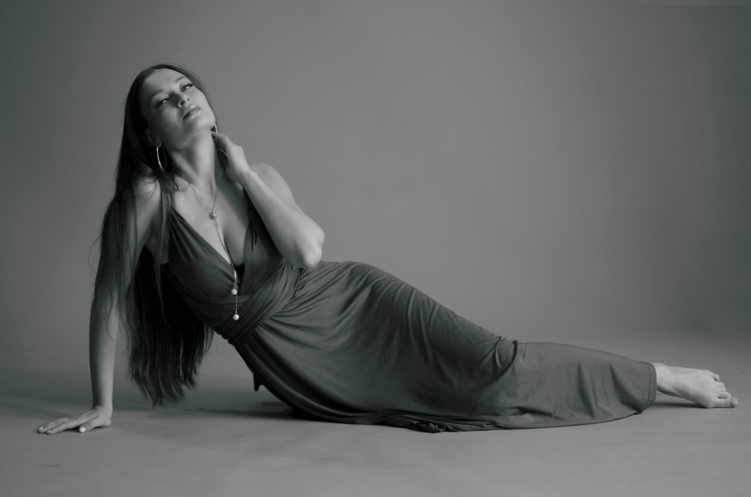 Женский портрет: classic. Фотограф Марина Доглядная Челябинск фотосессии с лошадьми, мотоциклами