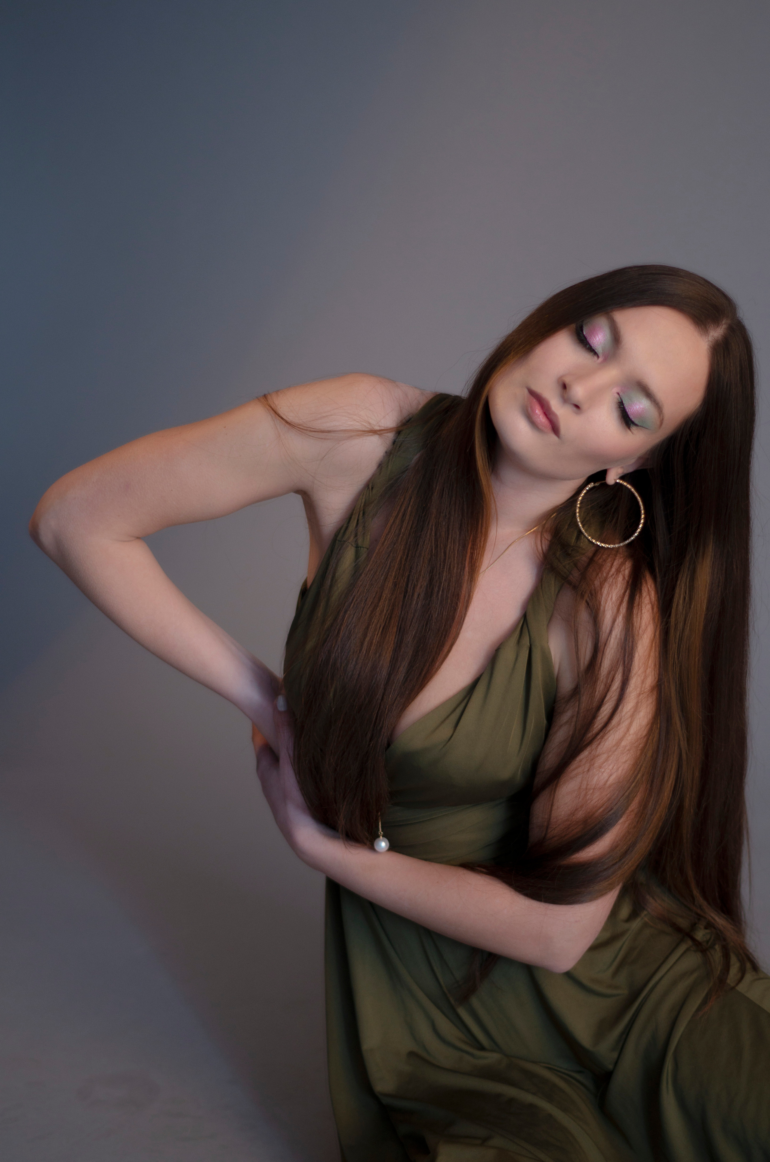 Женский портрет: classic. Фотограф Марина Доглядная Челябинск фотосессии с лошадьми, мотоциклами