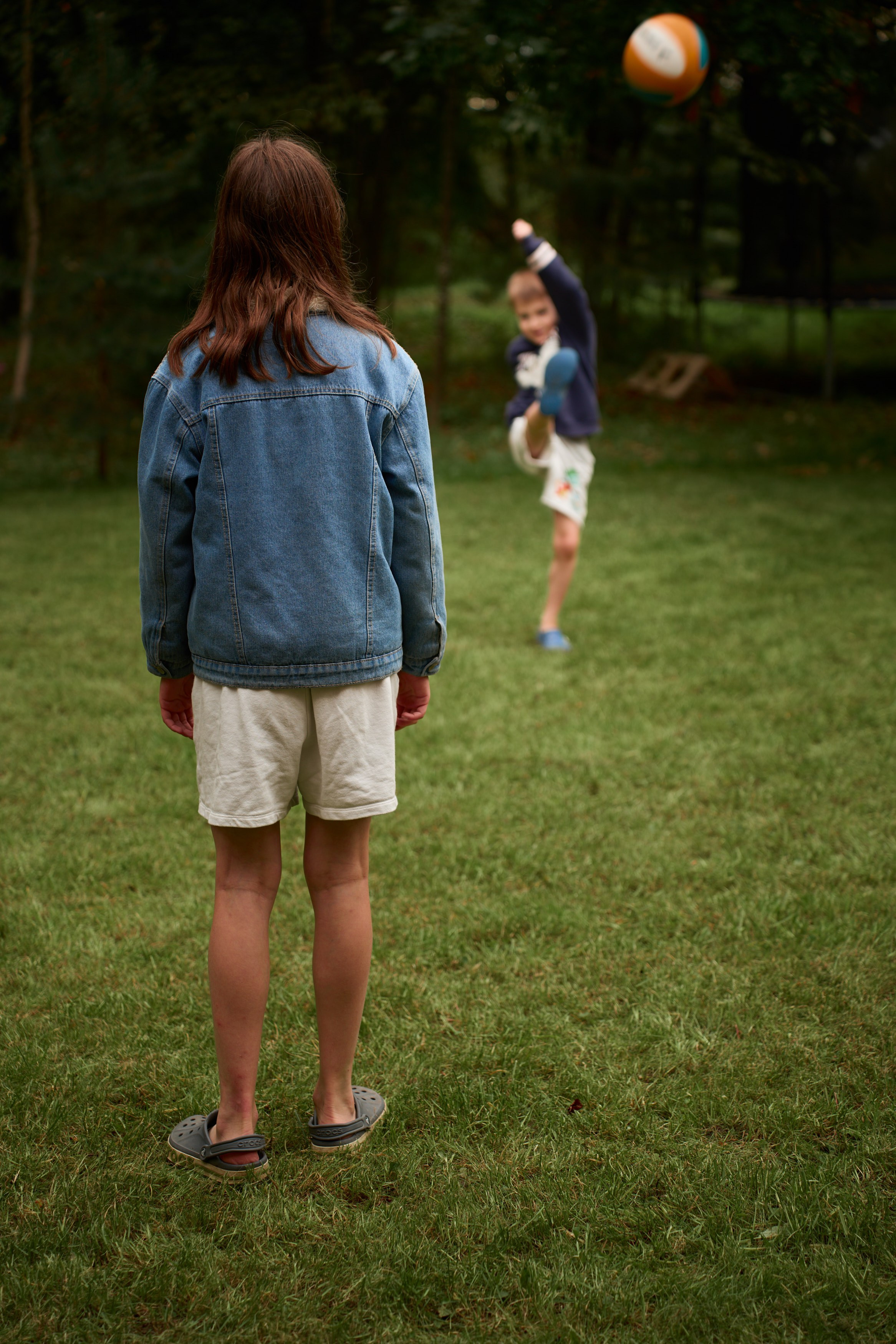 Четверо детей в доме. Фотограф Женя Пашкина