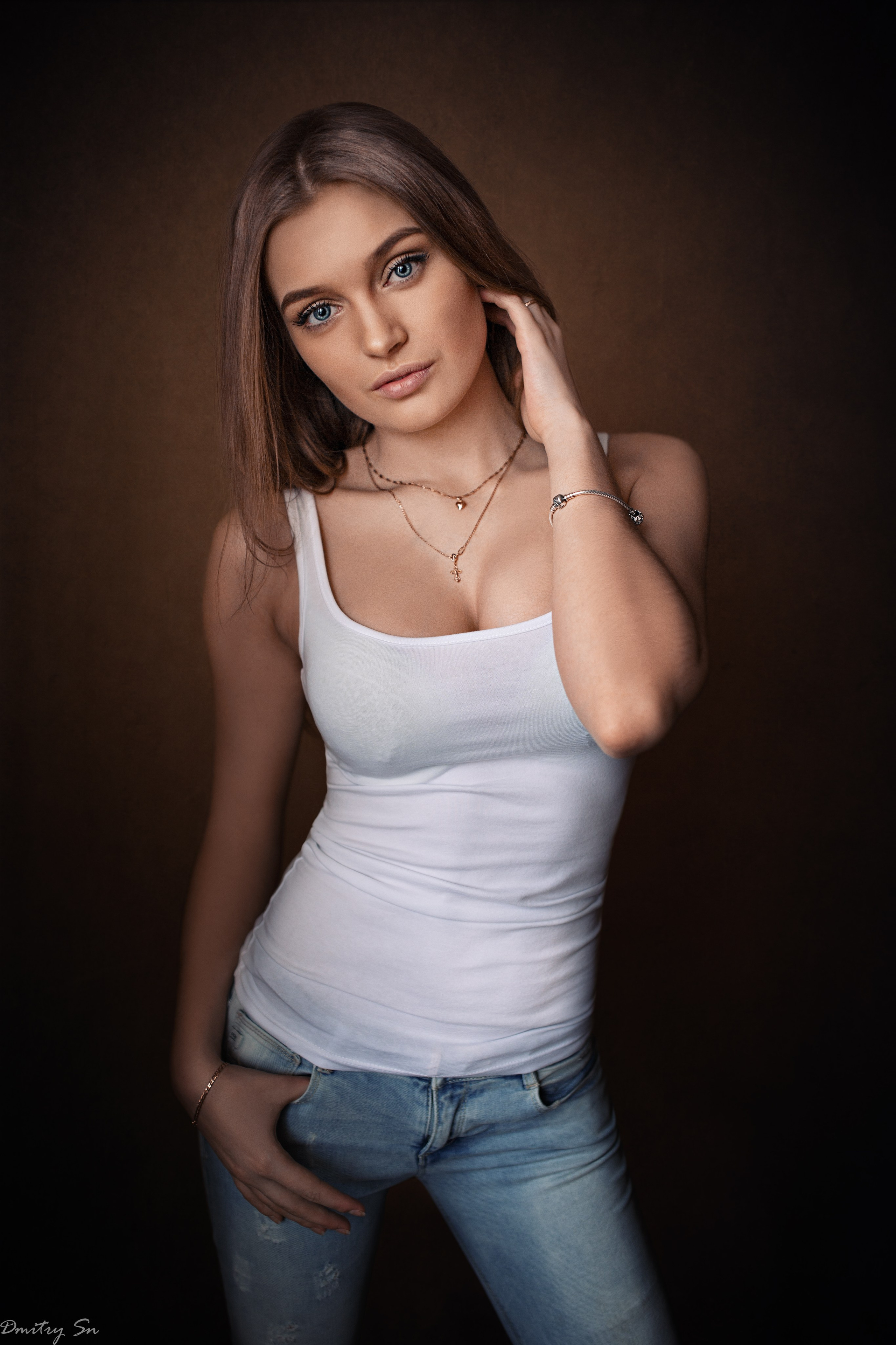 Фотосет с Аней у окна для «себя»