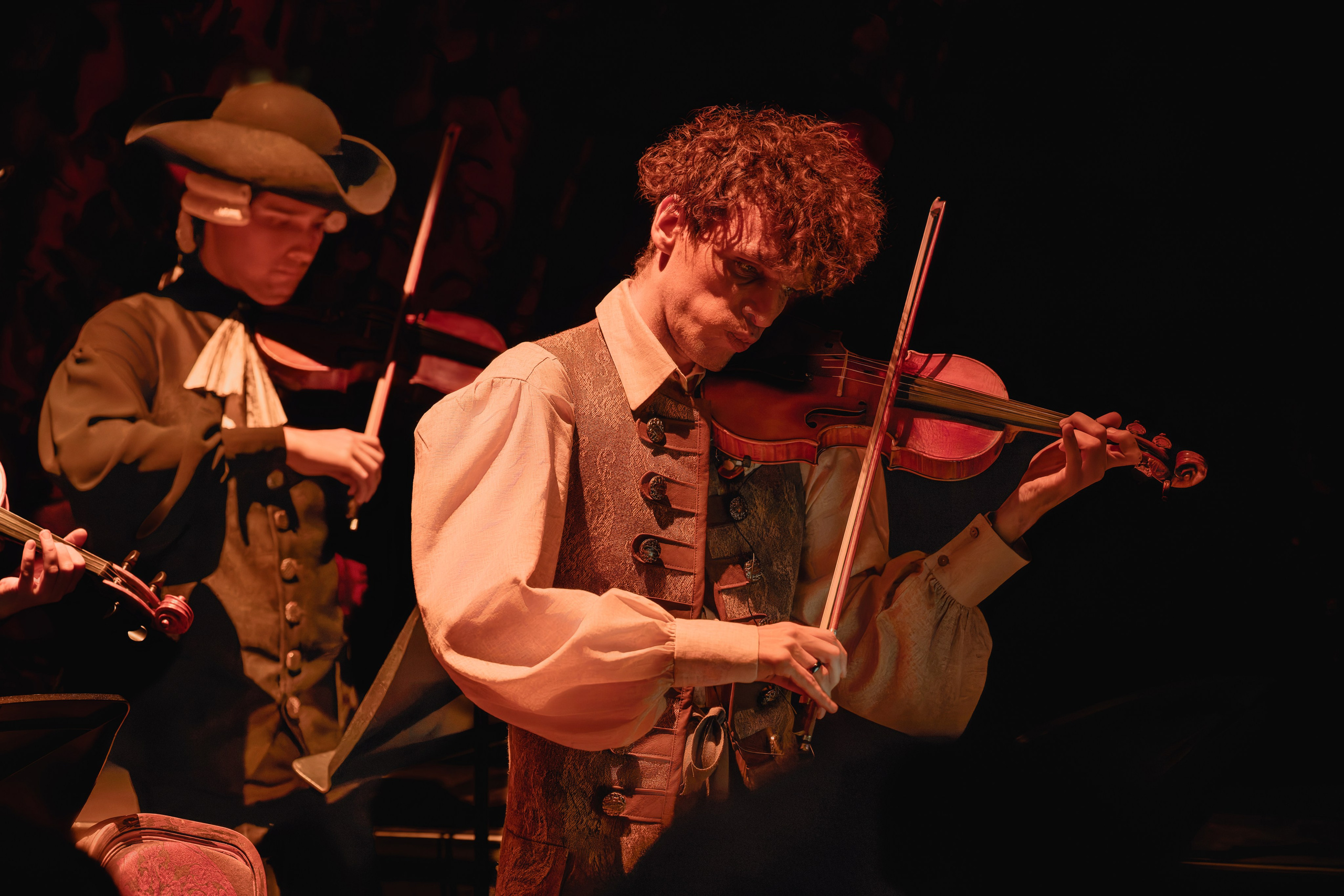 Театр Терезы Дуровой: Моцарт и Сальери. Сайт фотографа Сергея Абрамова