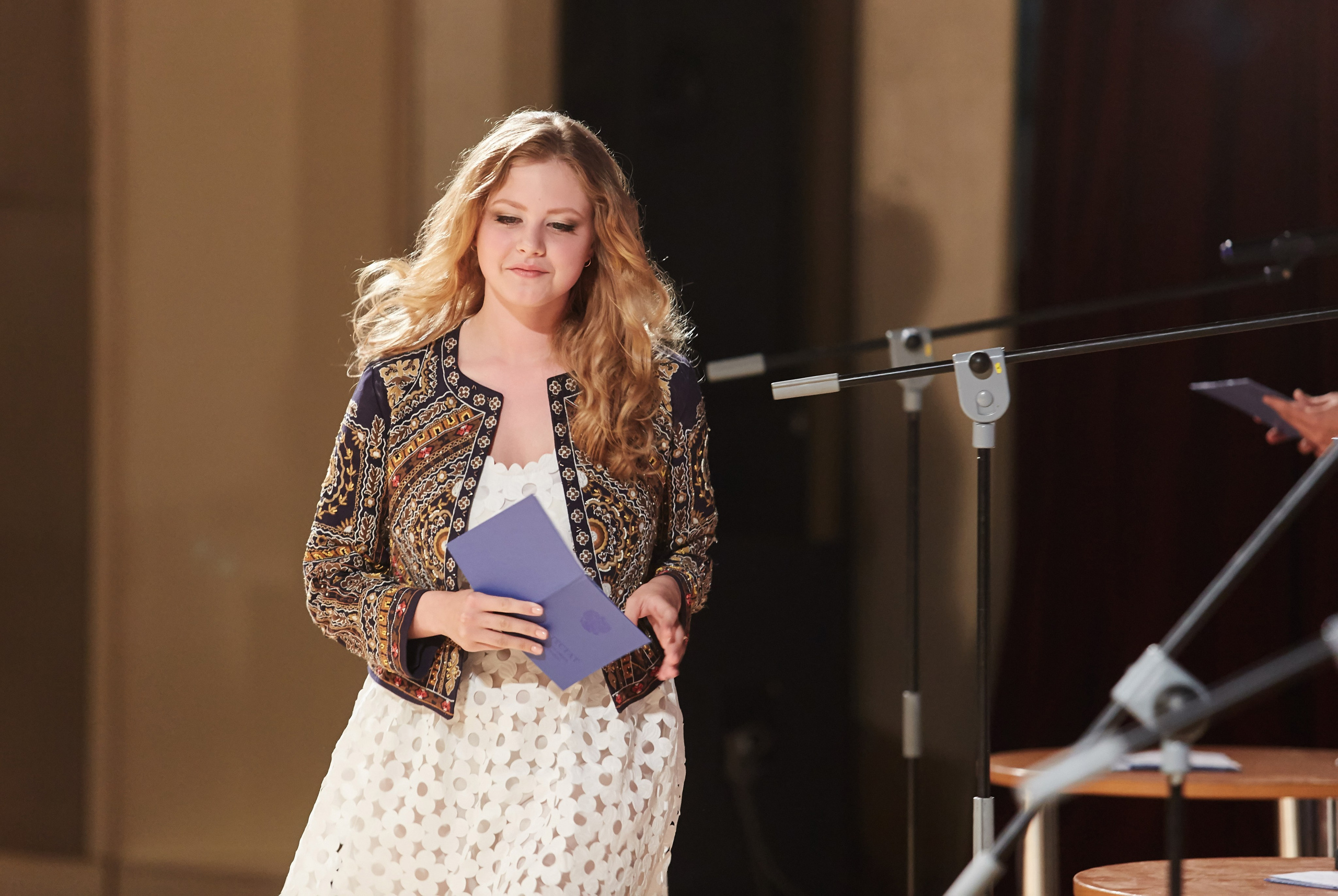 Фотосъёмка вручения школьных аттестатов в Санкт-Петербурге. Фотограф на праздник, корпоратив, День Рождения и Юбилей в г. Санкт-Петербурге Алексей Анкушев