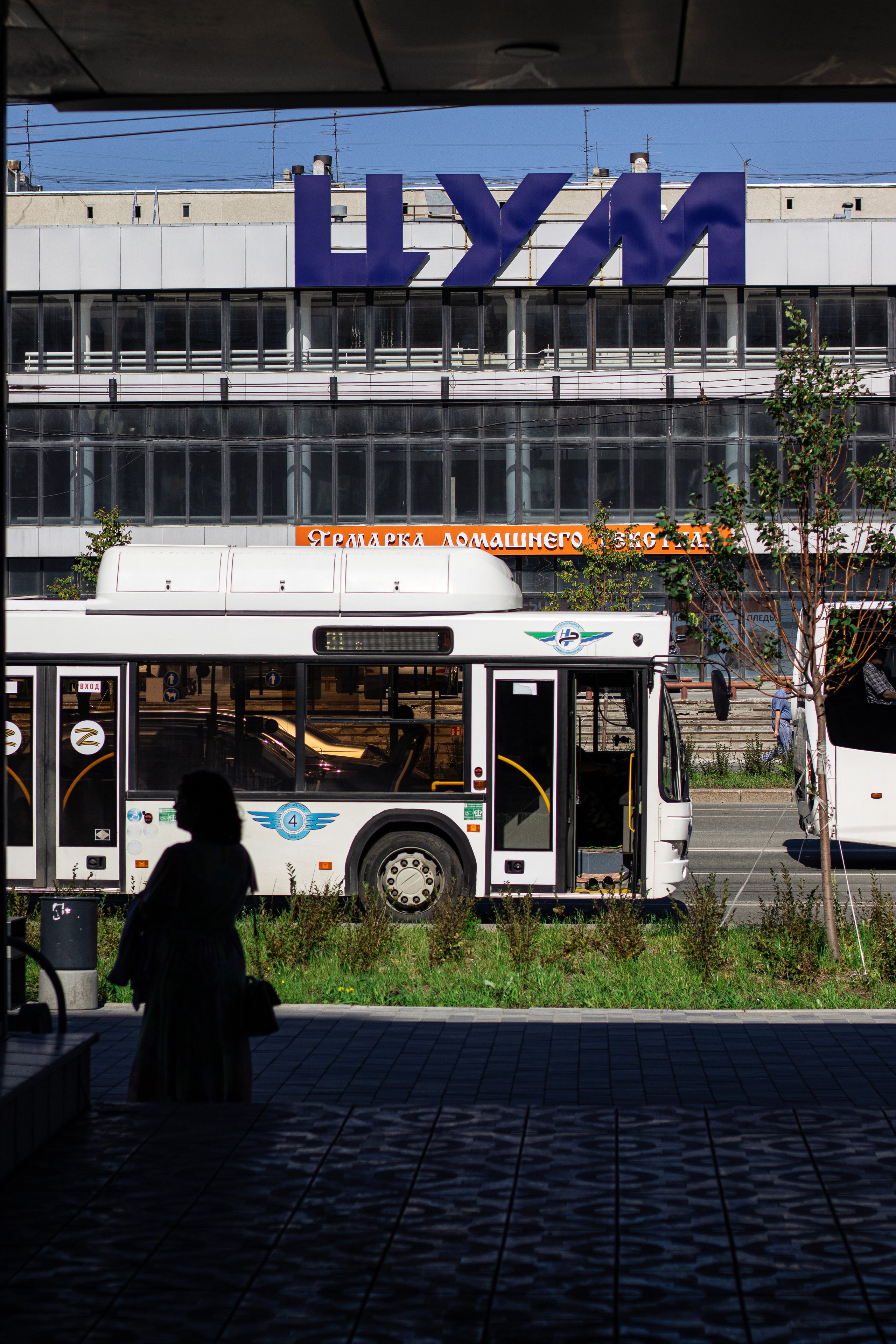Стрит-фотография, она же — уличная фотография. Денис Климачев. Фотограф. Город Новосибирск