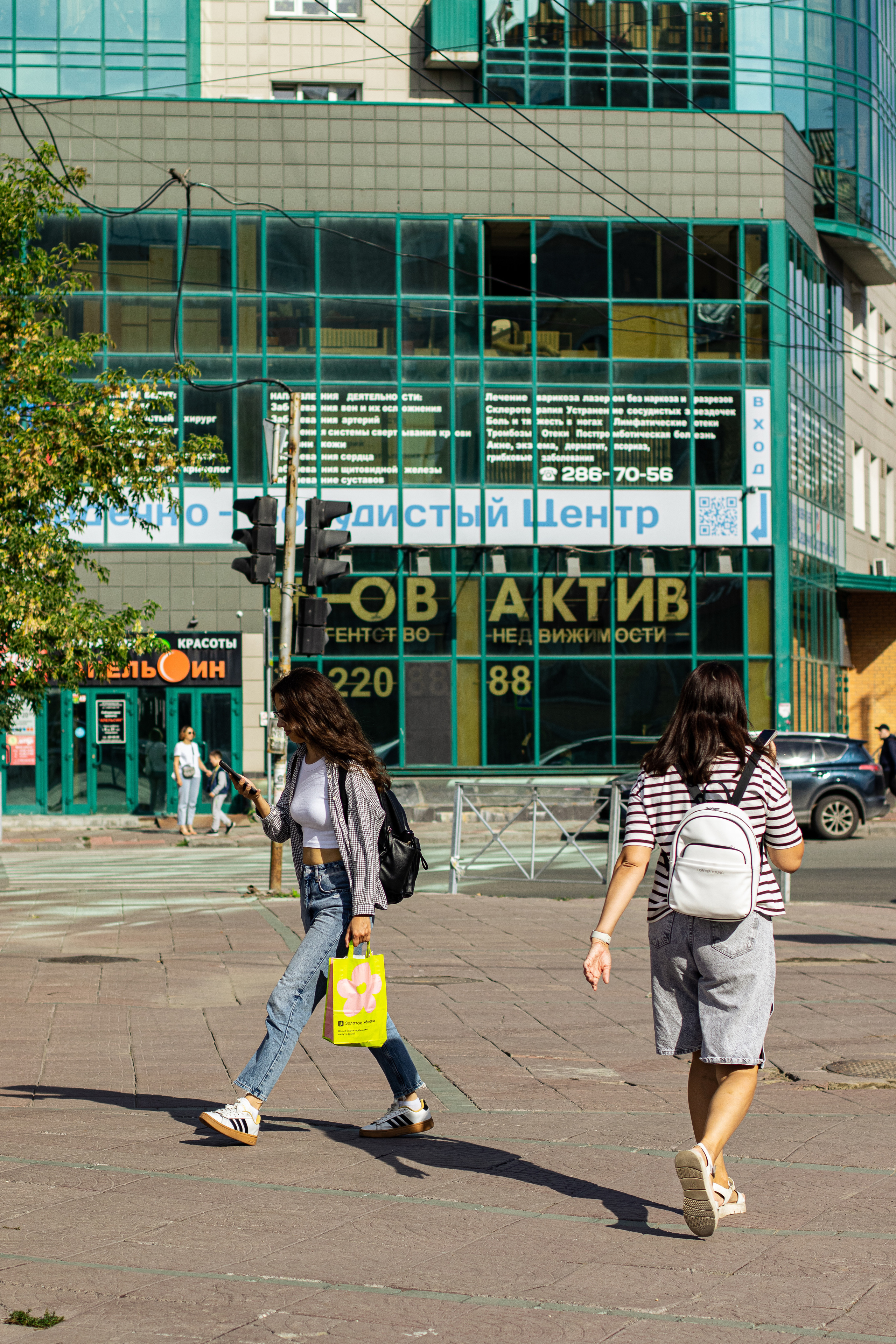 Стрит-фотография, она же — уличная фотография. Денис Климачев. Фотограф. Город Новосибирск