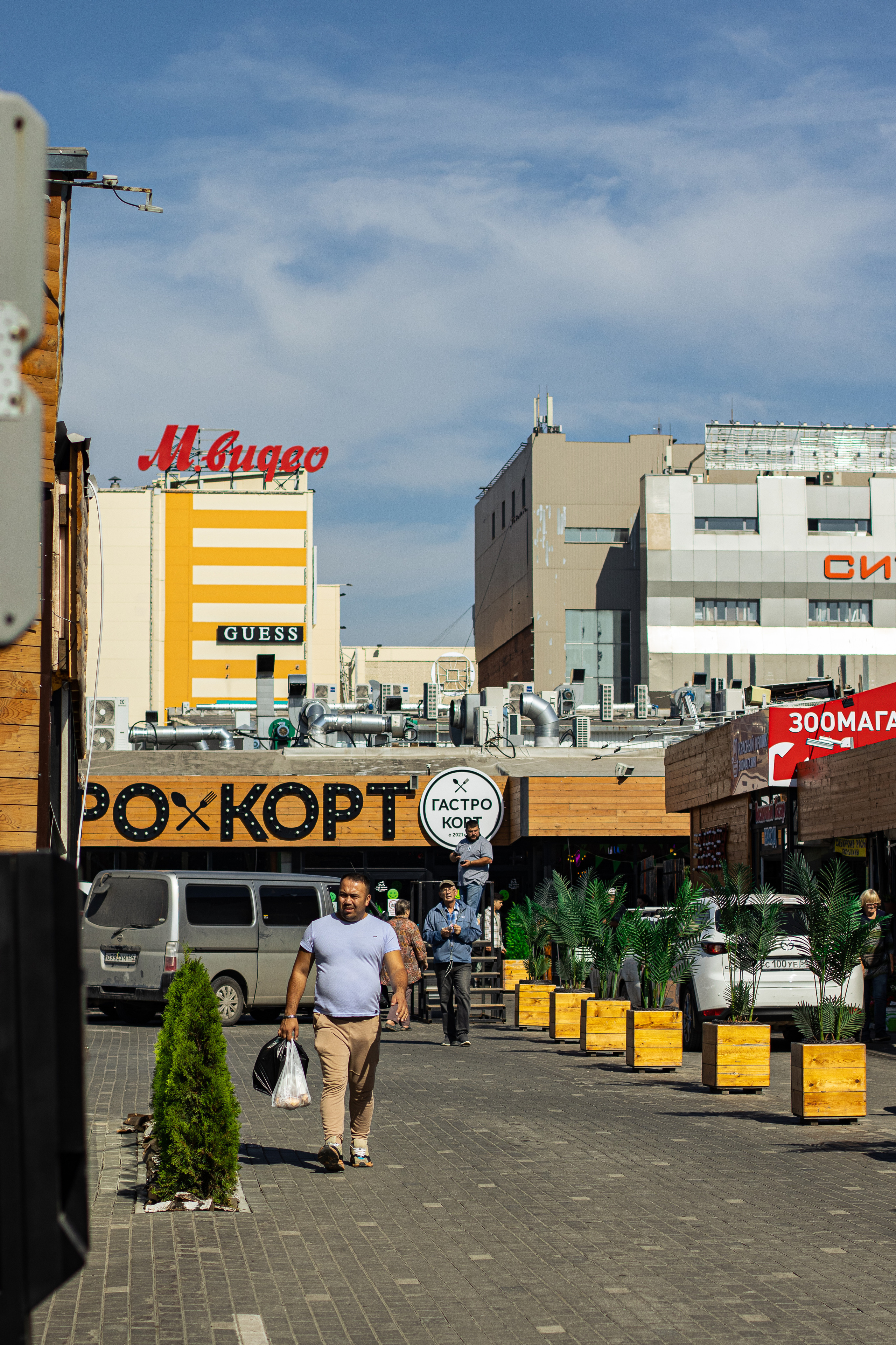 Стрит-фотография, она же — уличная фотография. Денис Климачев. Фотограф. Город Новосибирск