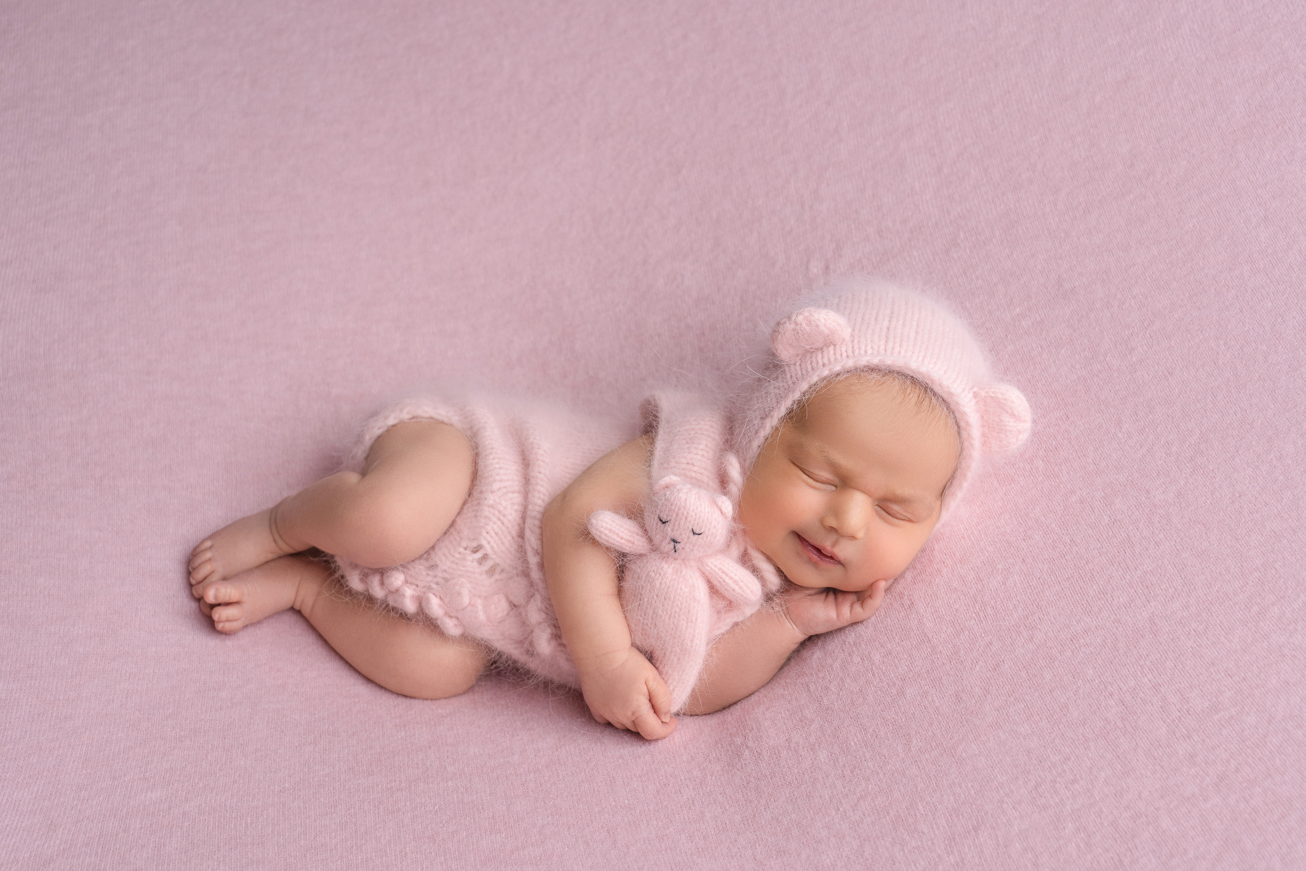 Новорожденные. Фотограф новорожденных