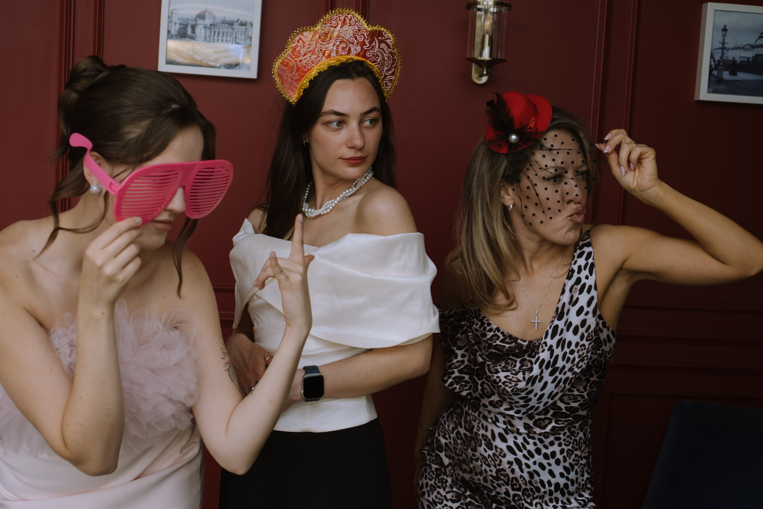 СВАДЕБНЫЙ БАНКЕТ НА ВЛАДИМИРСКОЙ В САНКТ-ПЕТЕРБУРГЕ (КАМЕРНАЯ СВАДЬБА). Профессиональный фотограф, Санкт-Петербург — Виктория Богомолова