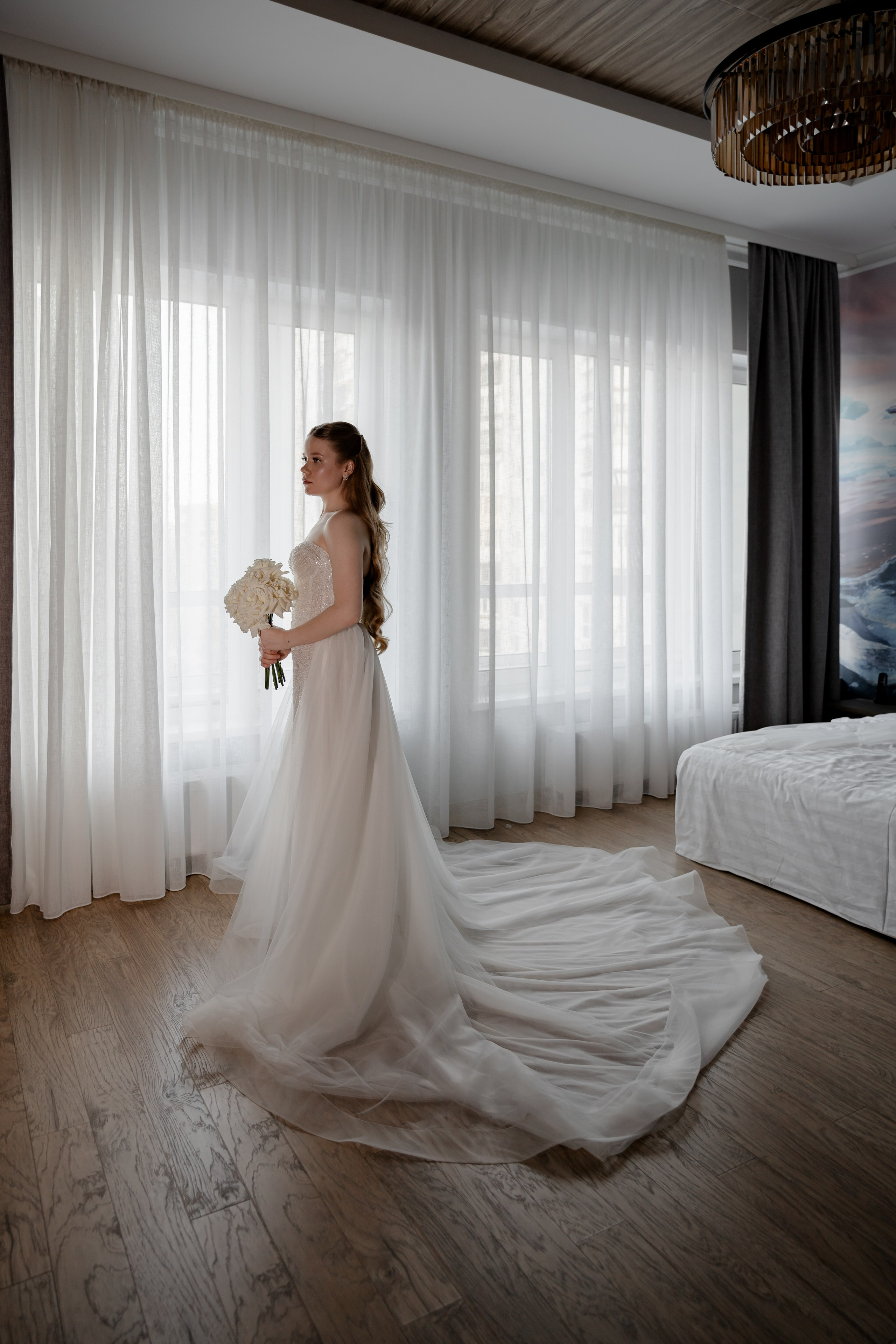 СВАДЕБНАЯ СЬЕМКА СБОРОВ В ОТЕЛЕ И ВЫЕЗД НА ЦЕРЕМОНИЮ (СНЯТО В СИБИРЕ В НИЖНЕВАРТОВСКЕ)М. Профессиональный фотограф, Санкт-Петербург — Виктория Богомолова