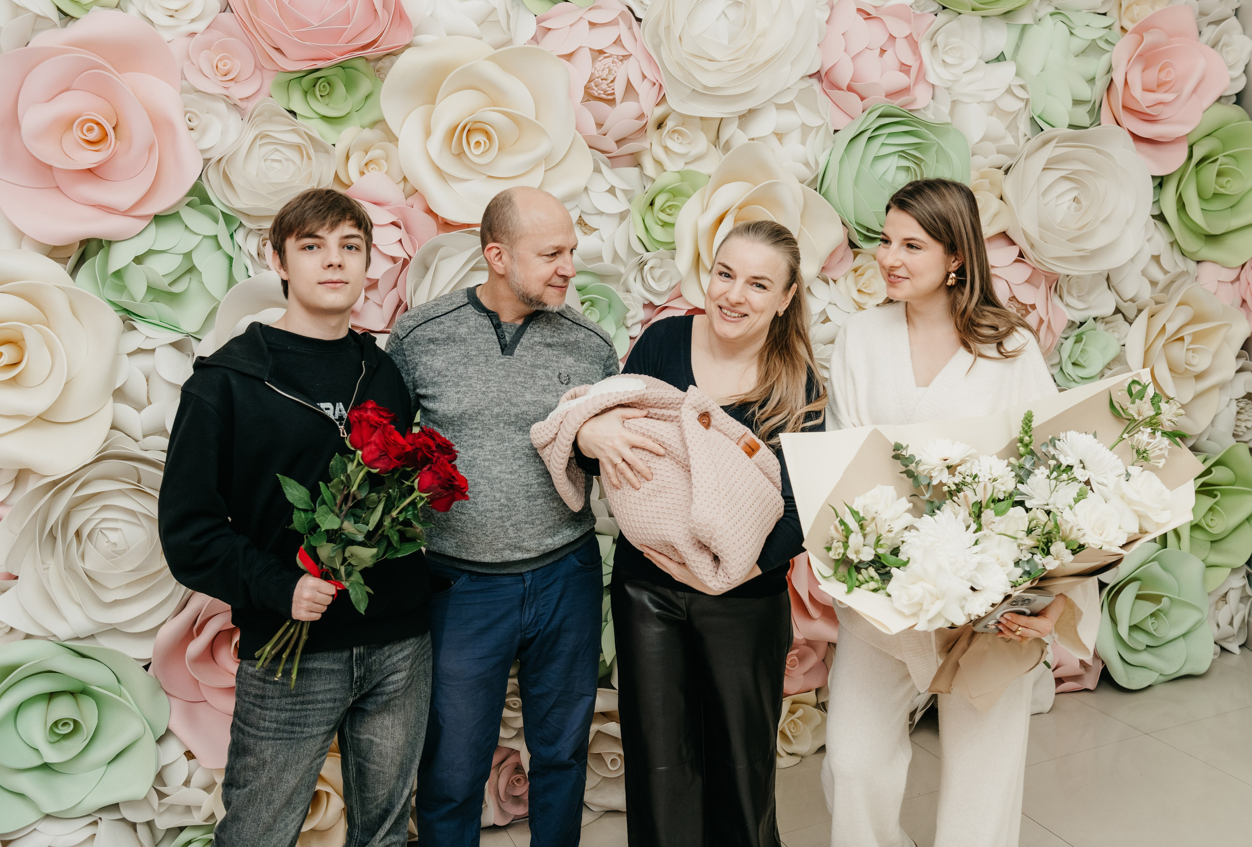 Выписка Софии. ГКБ 67. Фотограф на выписку из роддома в Москве и МО