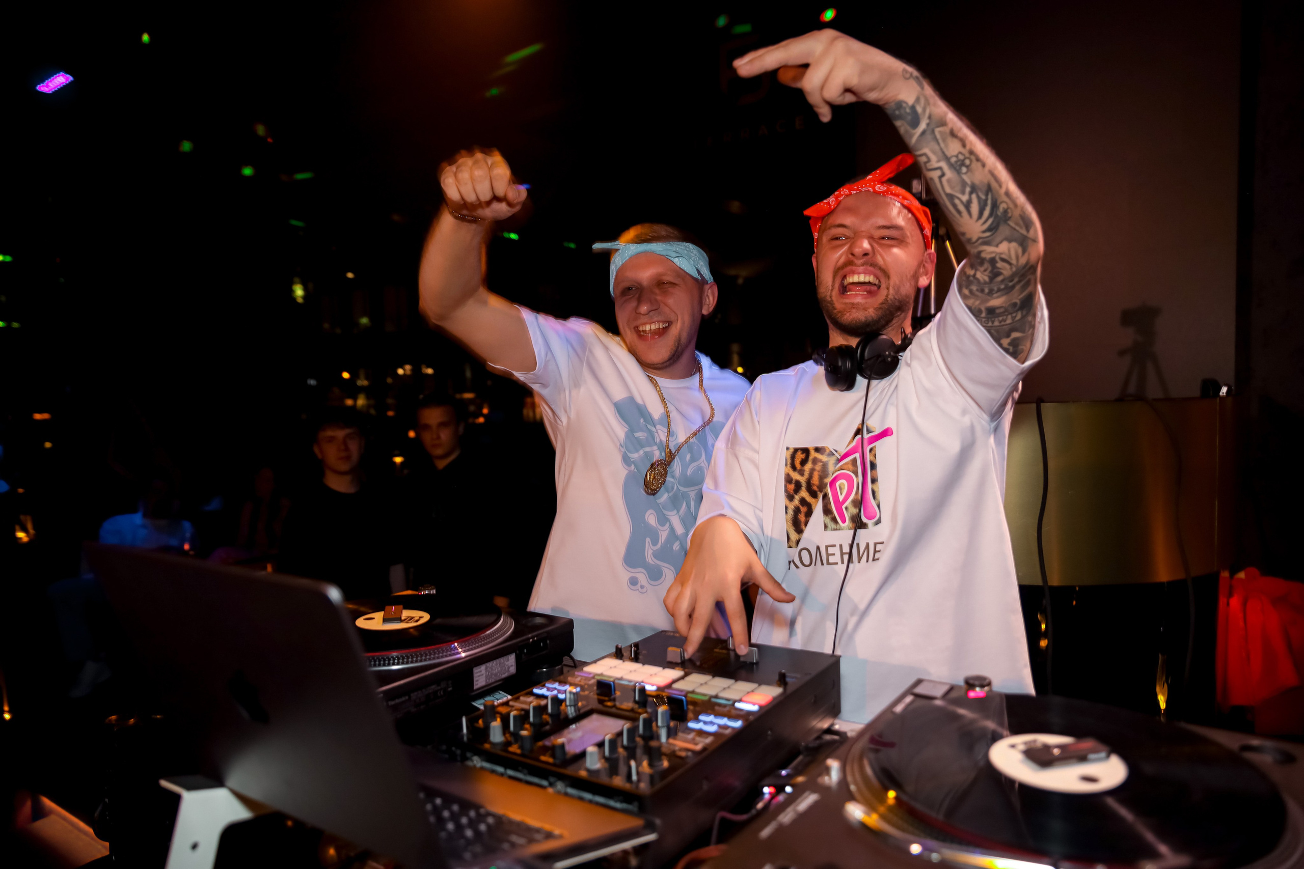 LA night & Fiji wave. 2000’s