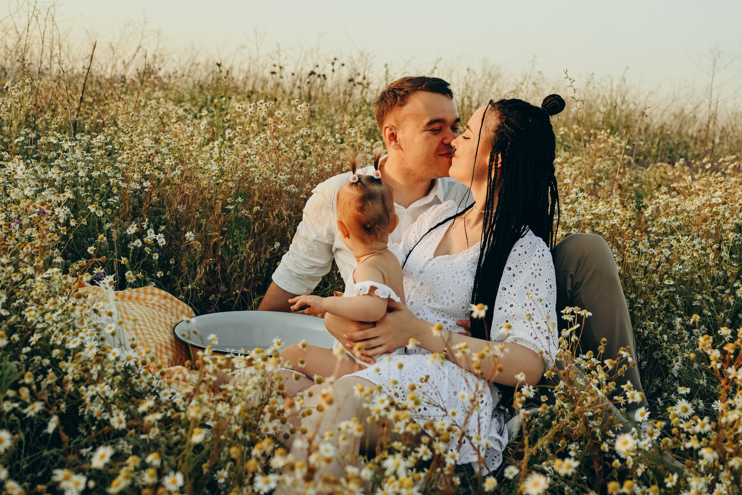 Ромашковое поле. Семейный фотограф в Москве Люберцах Ирина Вронская