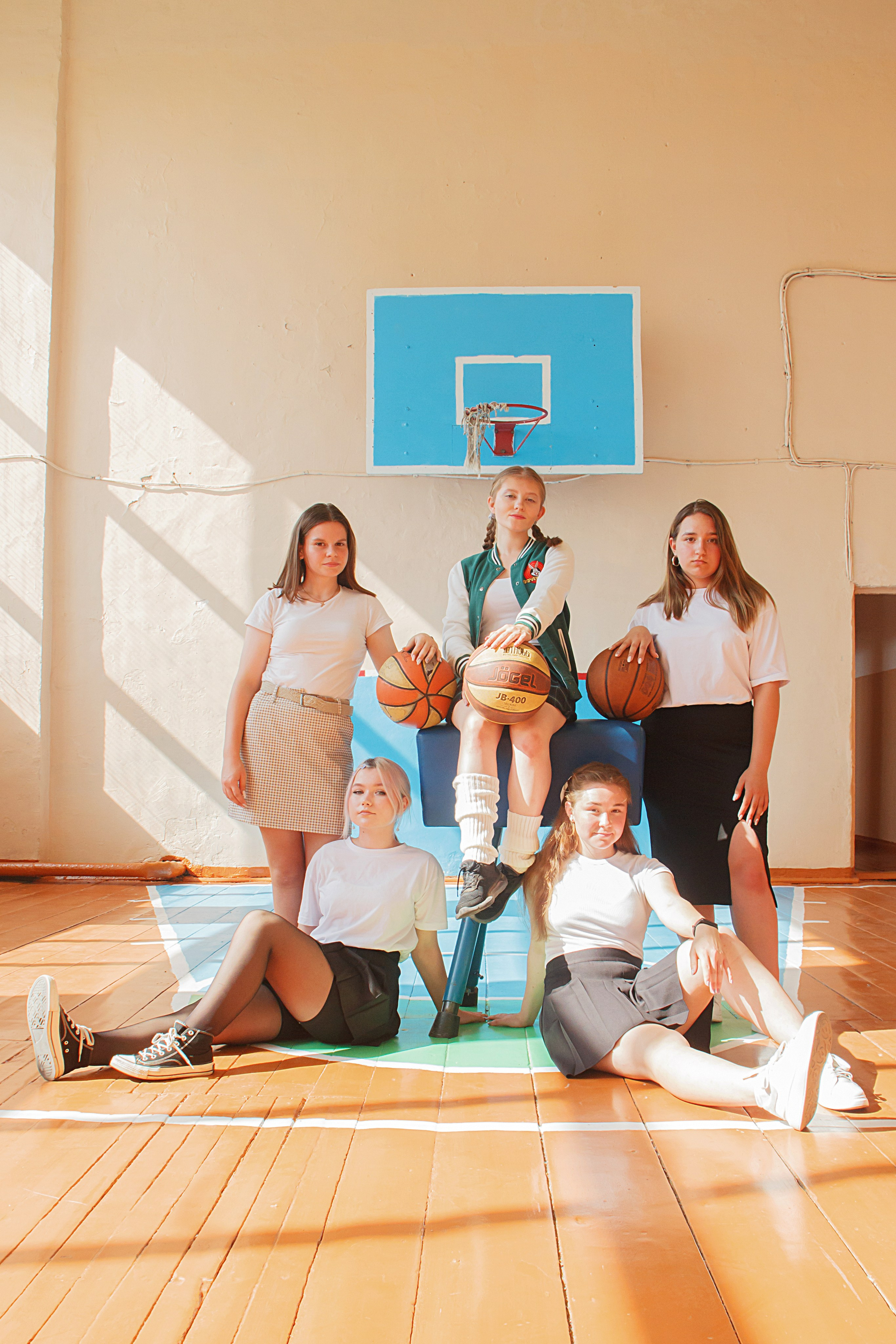 Выпускной альбом 2023. Фотограф и видеограф в Омск/Москва Сащенко Лера