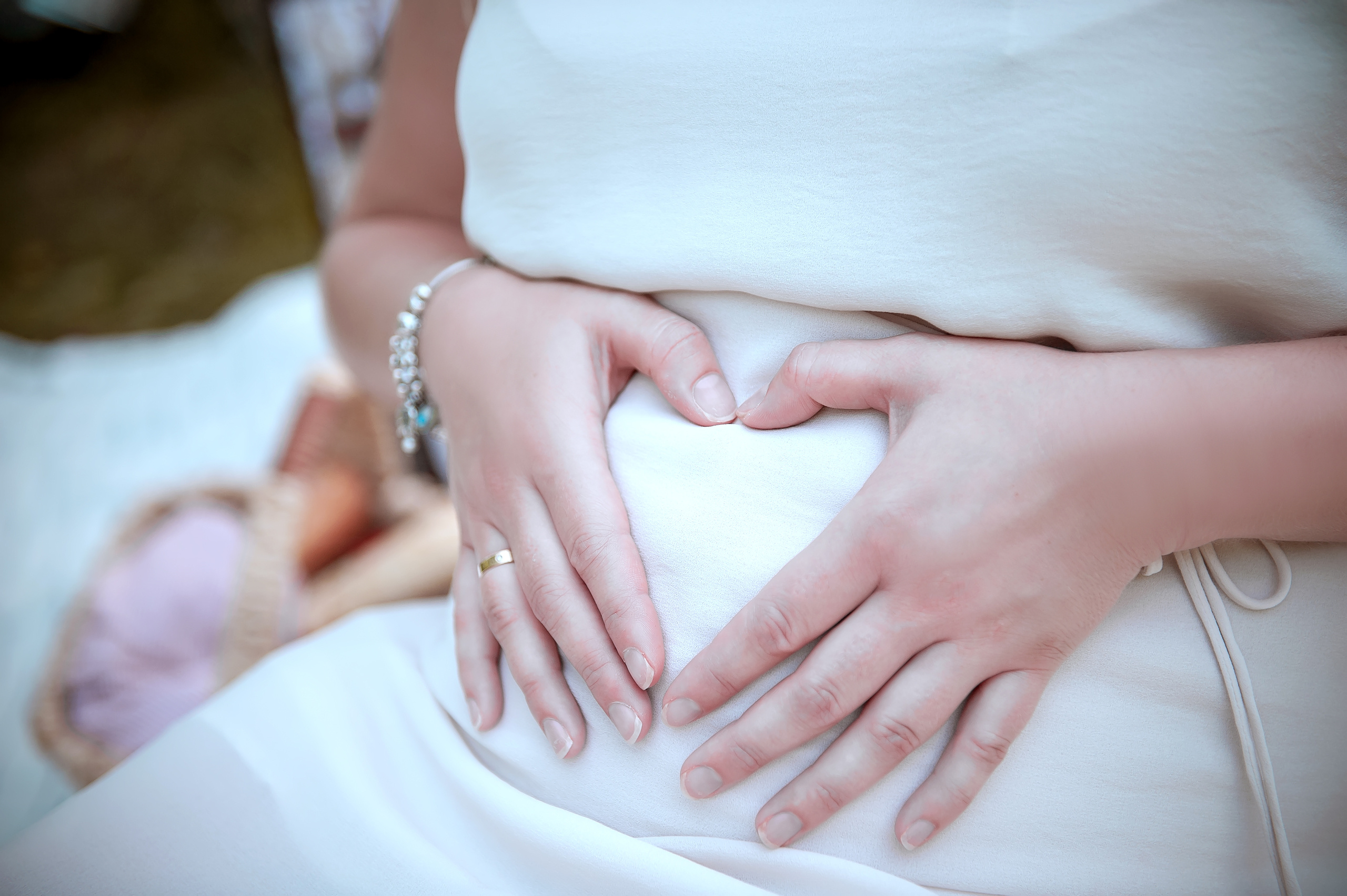 Фотосессия в ожидании малыша в Щелково в стиле "Пикник". Свадебный и семейный фотограф Виктория Носачёва. Щелково, Москва и МО