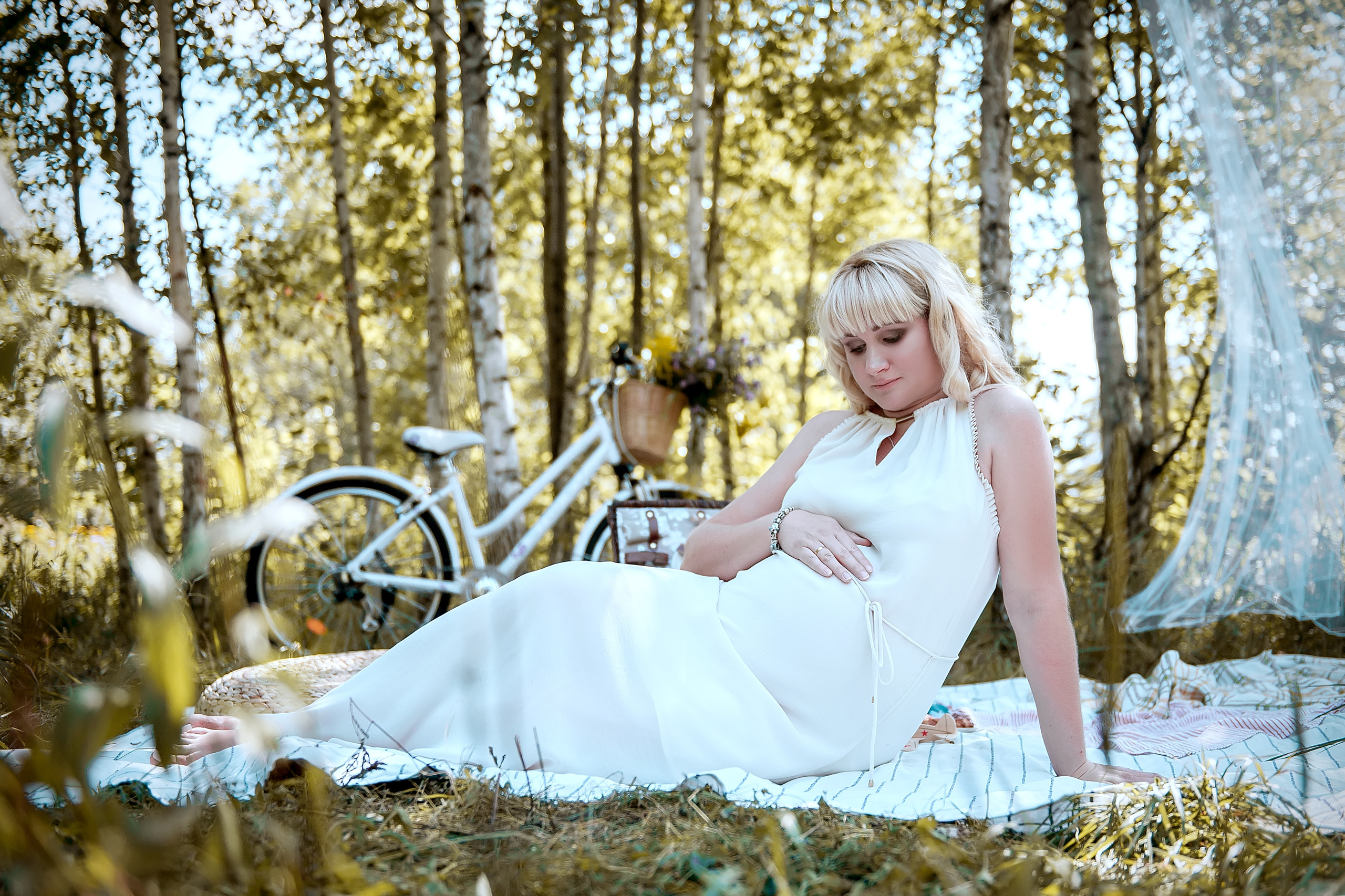 Фотосессия в ожидании малыша в Щелково в стиле "Пикник". Свадебный и семейный фотограф Виктория Носачёва. Щелково, Москва и МО