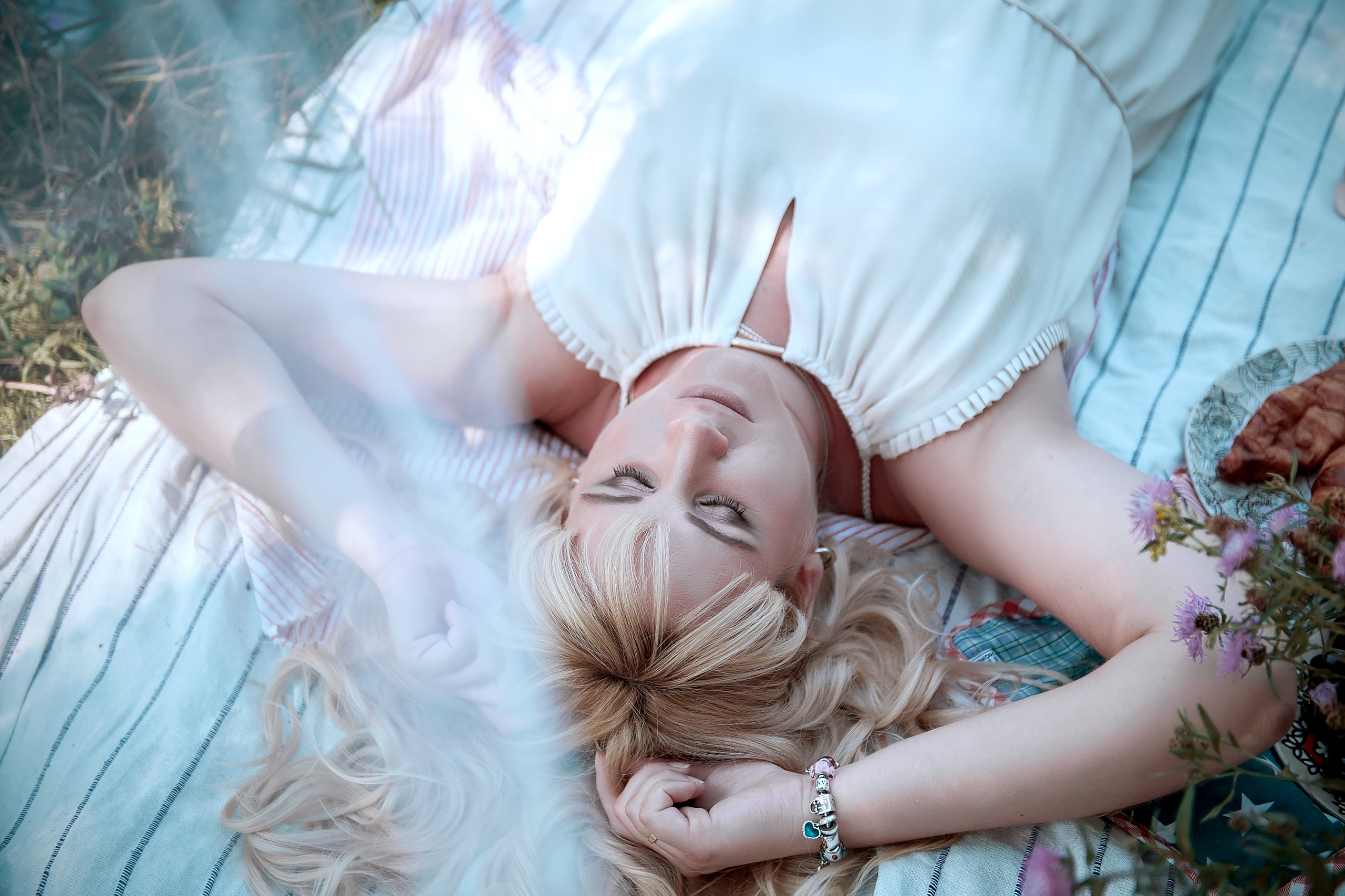 Фотосессия в ожидании малыша в Щелково в стиле "Пикник". Свадебный и семейный фотограф Виктория Носачёва. Щелково, Москва и МО