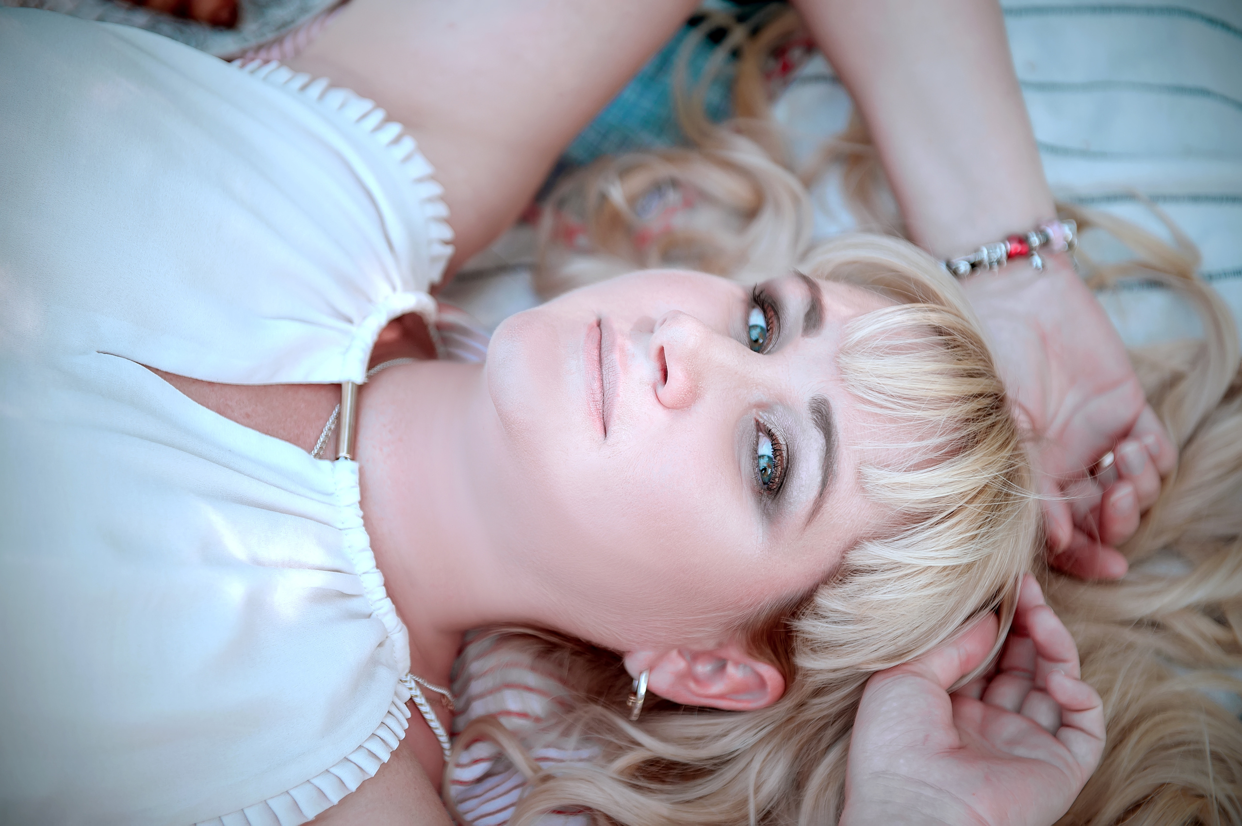 Фотосессия в ожидании малыша в Щелково в стиле "Пикник". Свадебный и семейный фотограф Виктория Носачёва. Щелково, Москва и МО