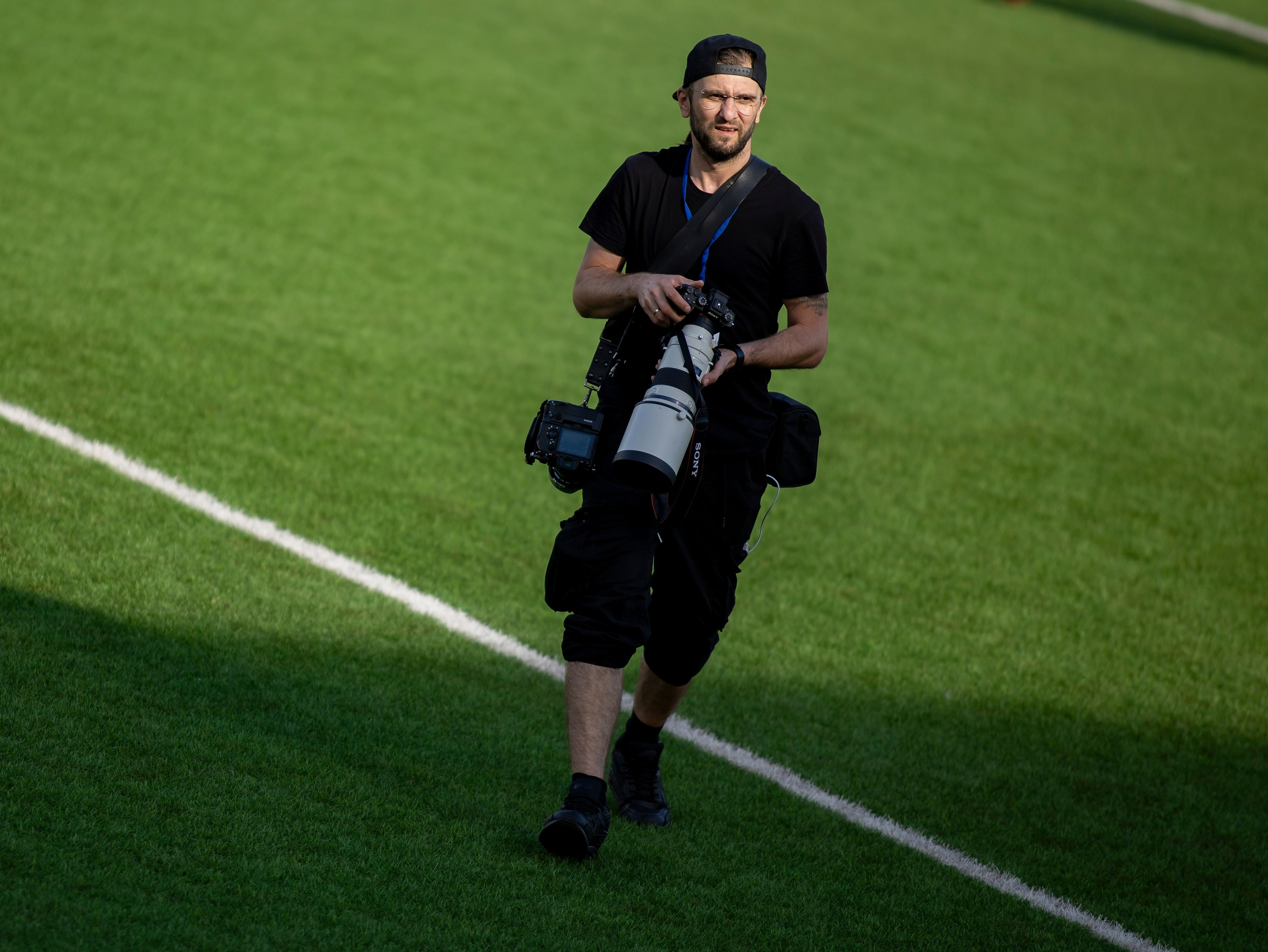 КОНТАКТЫ. Профессиональный фотограф и видеооператор Гладышев Даниил