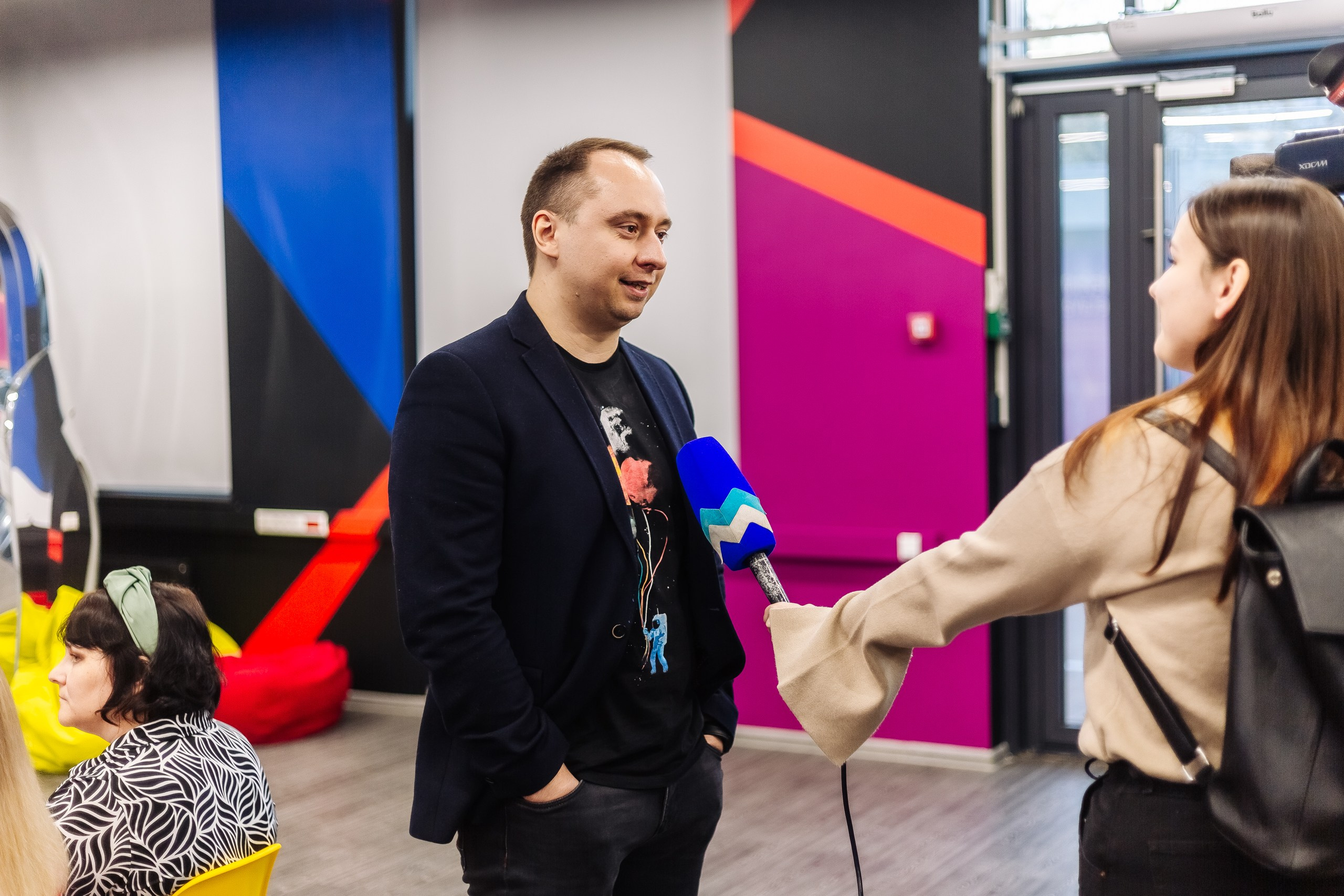 Неймарк. Лекторий. Репортажный и портретный фотограф в Нижнем Новгороде Максим Горшков