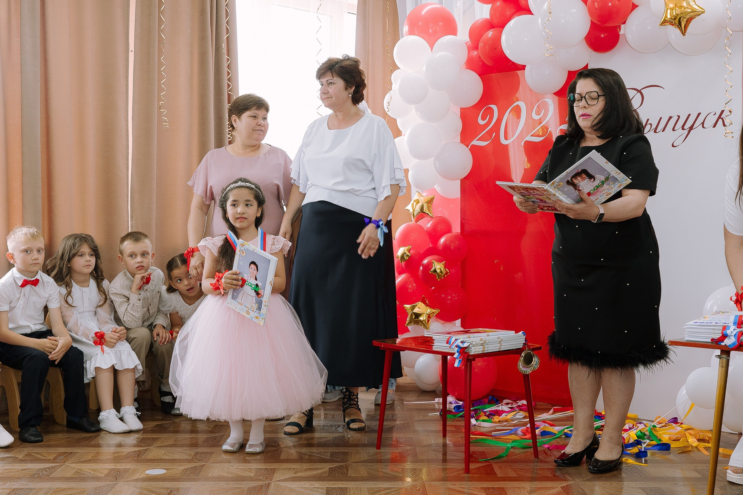 Выпускной в ДС 26. Выпускные альбомы Натальи Бутко: Новороссийск, Анапа, Геленджик