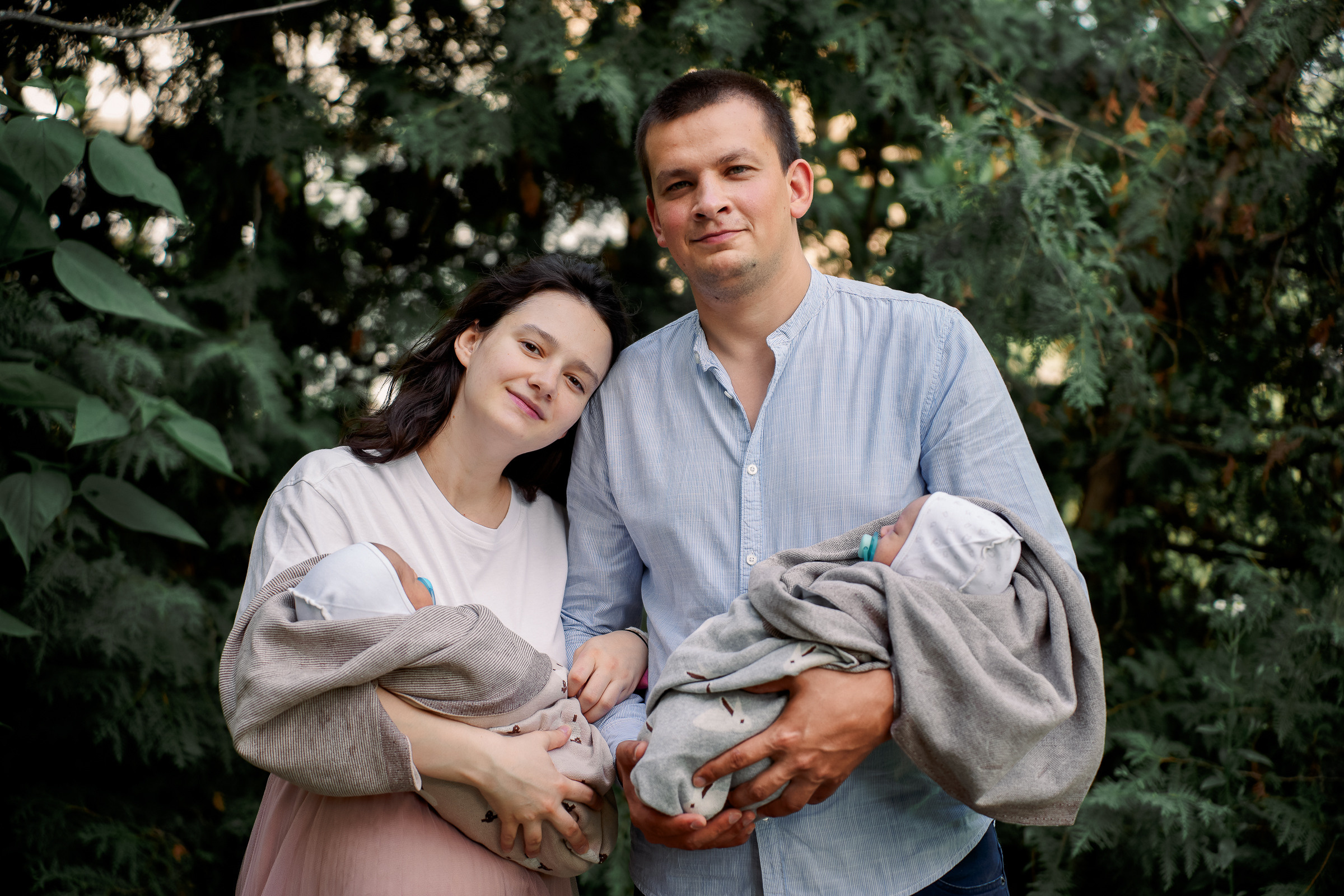 Фотограф на выписку. Выписка из роддома Воронеж. Перинатальный центр Воронеж. Многодетная семья Воронеж. Двойняшки Воронеж.