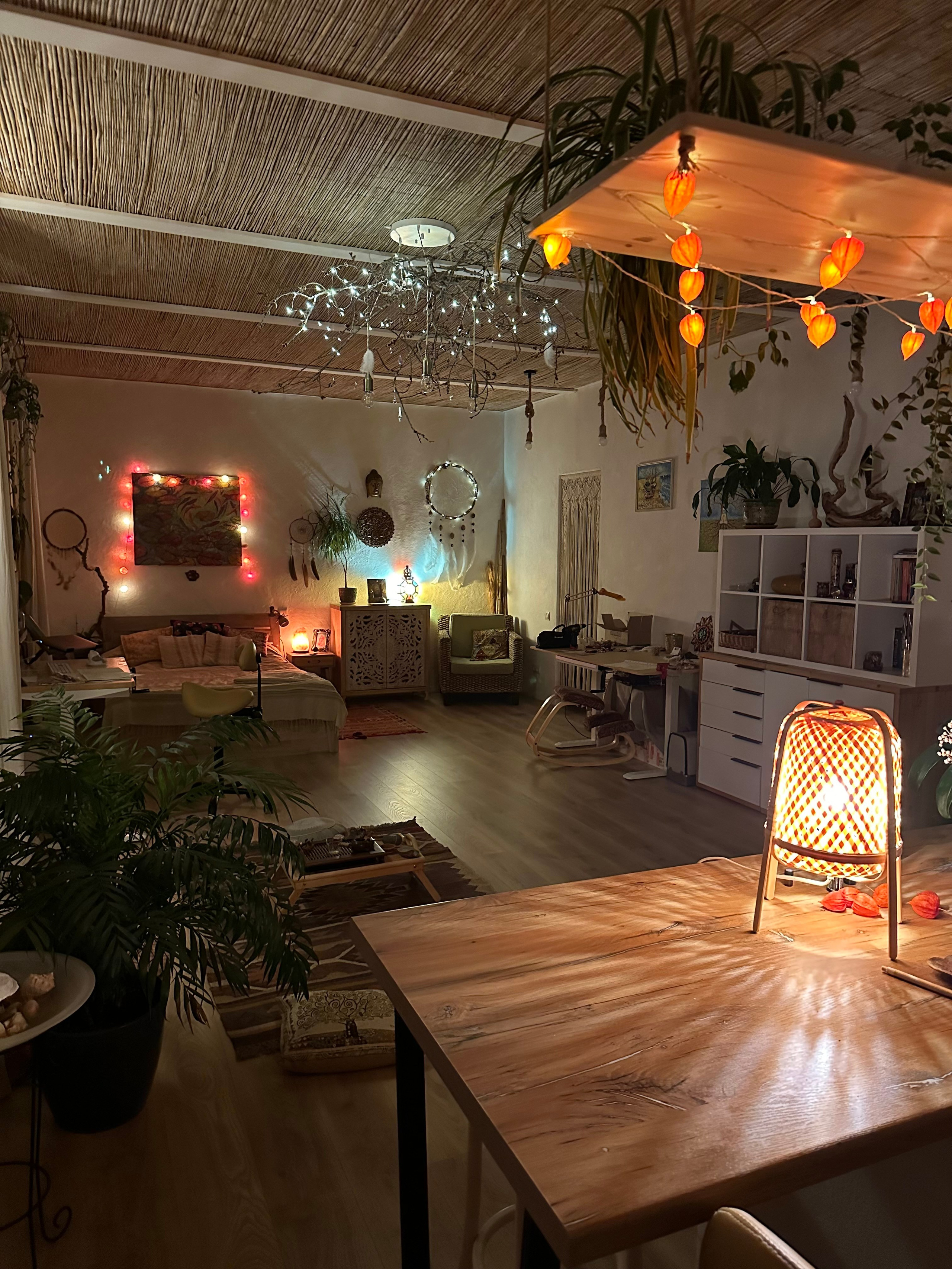 Квартира в Эко стиле. Дизайнер декоратор интерьеров и предметов интерьера