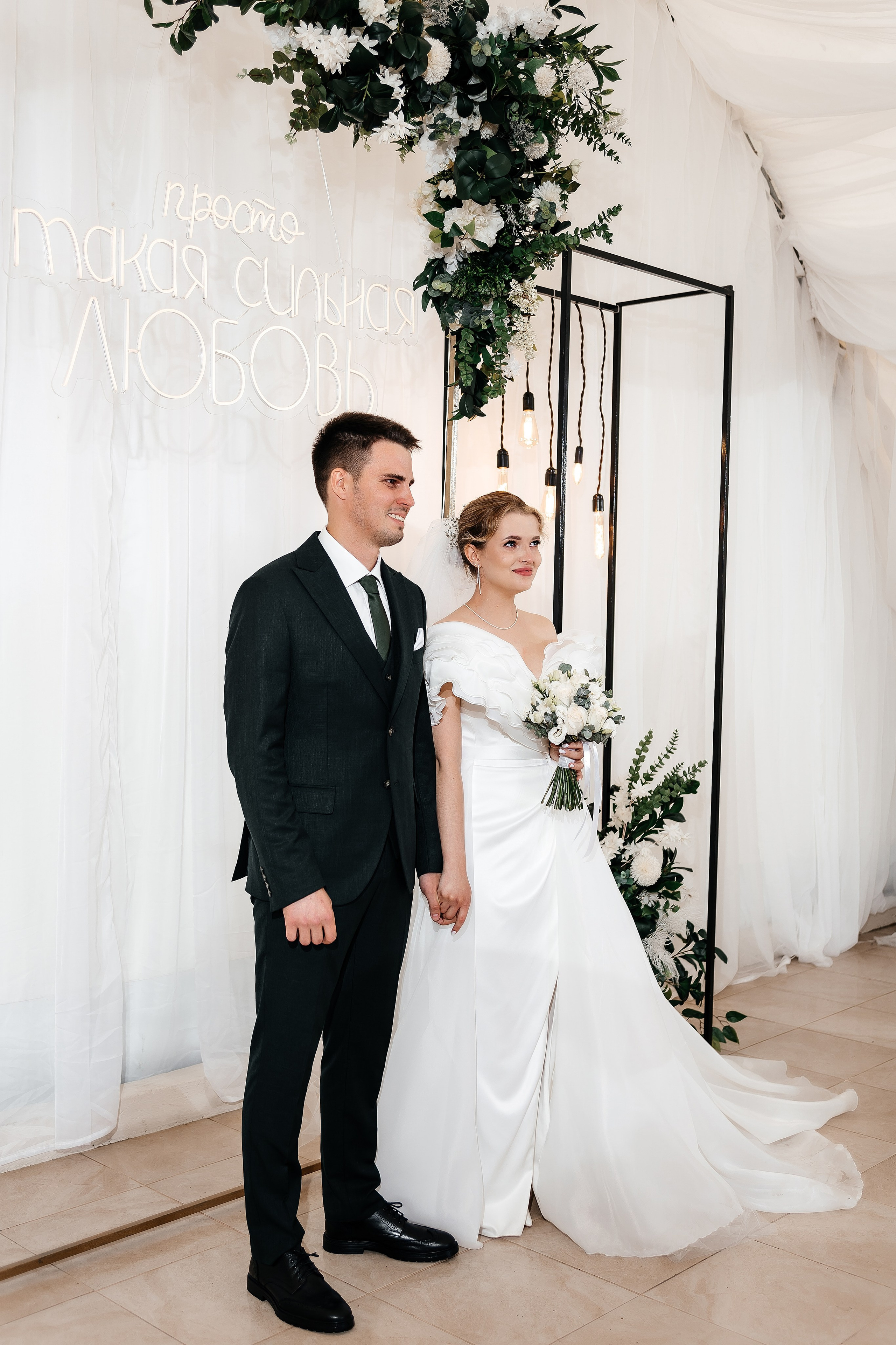 Ксения & Виталий | 07.06.24. Свадебный и семейный фотограф в Омске Евгения Хакимова