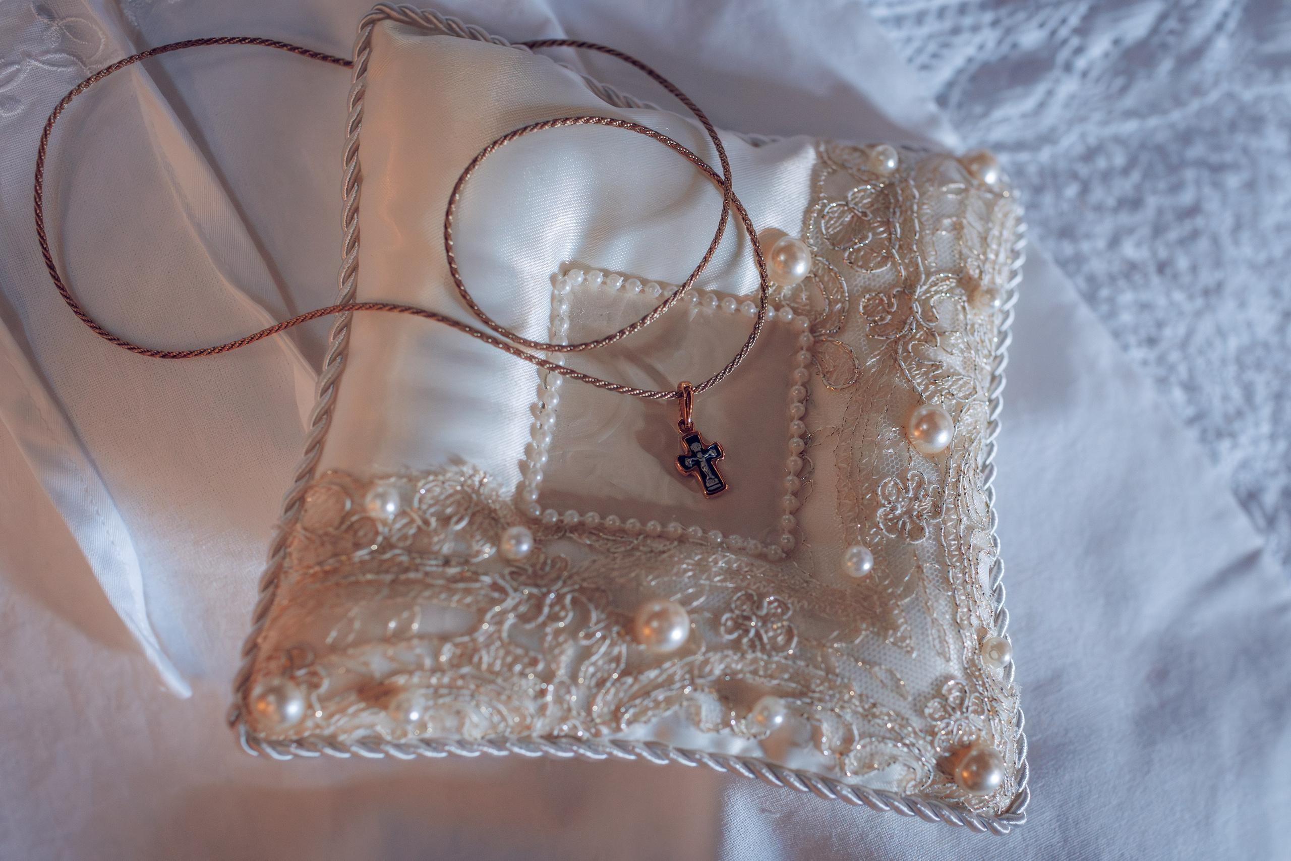 Крещение в Храме Святого Уара Мученика в Вешках. Профессиональный фотограф в Москве и Мо Мария Шантарёва