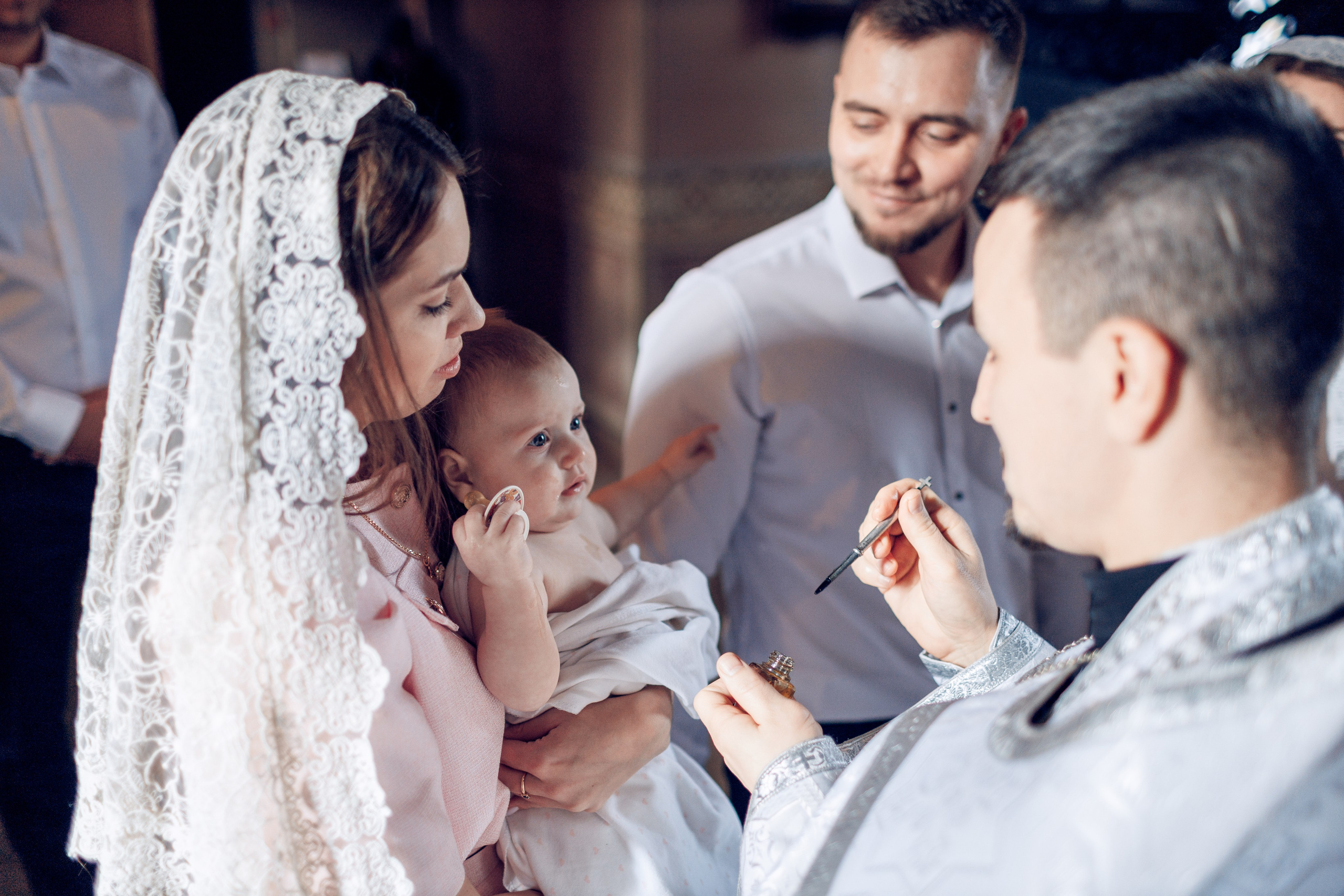 Крещение в Храме Святого Уара Мученика в Вешках. Профессиональный фотограф в Москве и Мо Мария Шантарёва