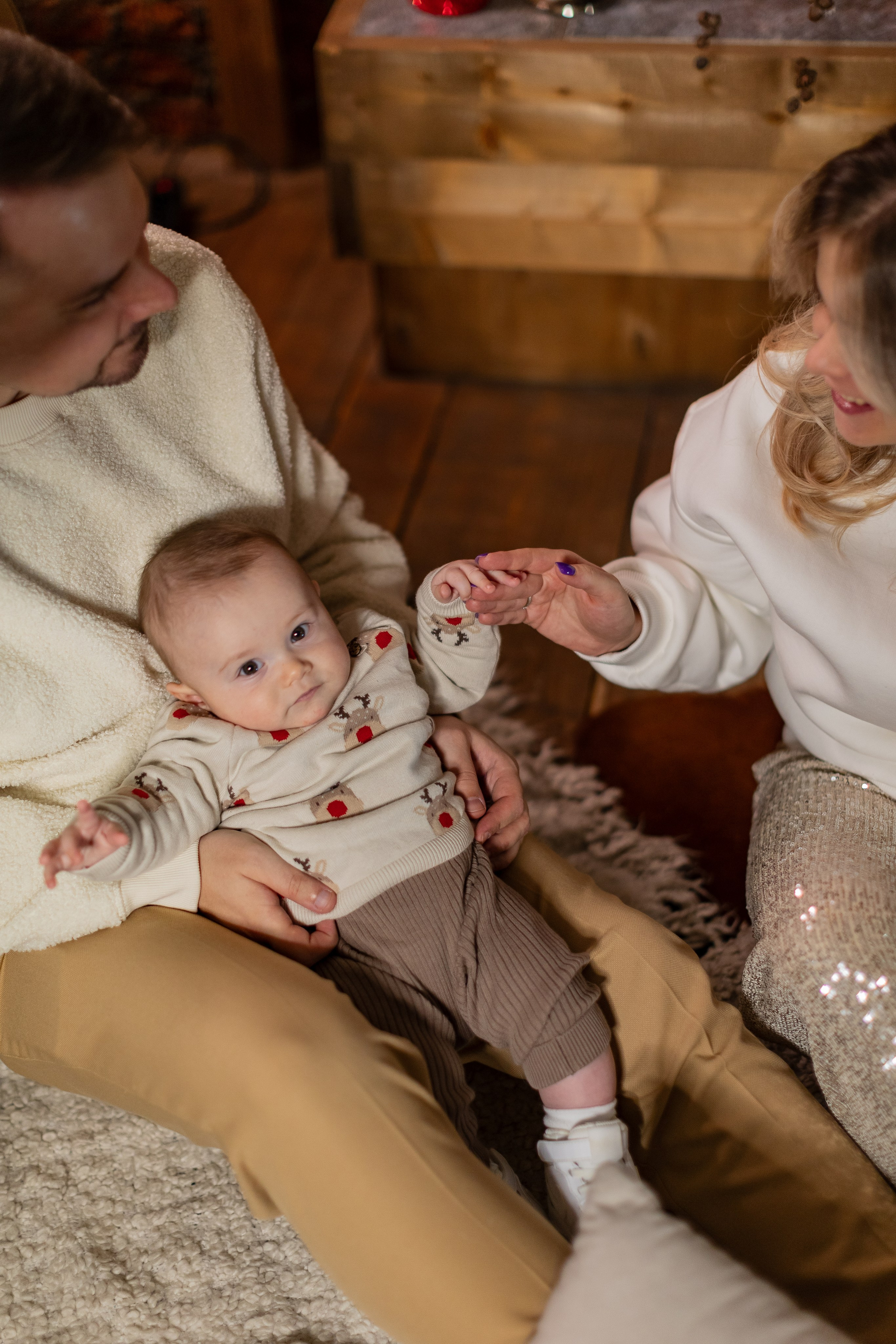 Фотосессии в Famous студии зал Оскар. Фото и видео Москва. Свадебный фотограф, видеограф, фотосессии, видеосъемка