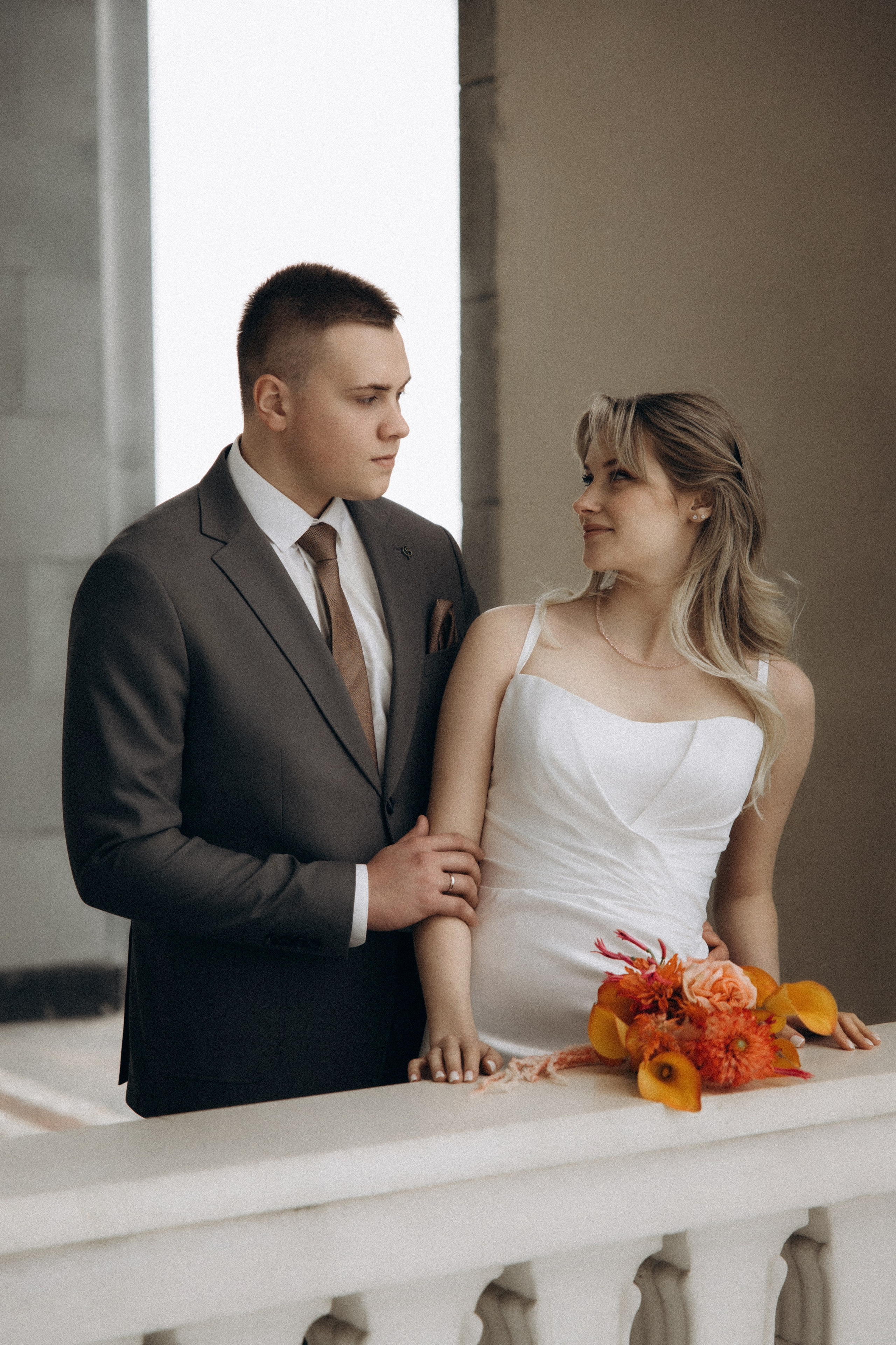 Свадебная фотосессия на Речном вокзале города Москвы