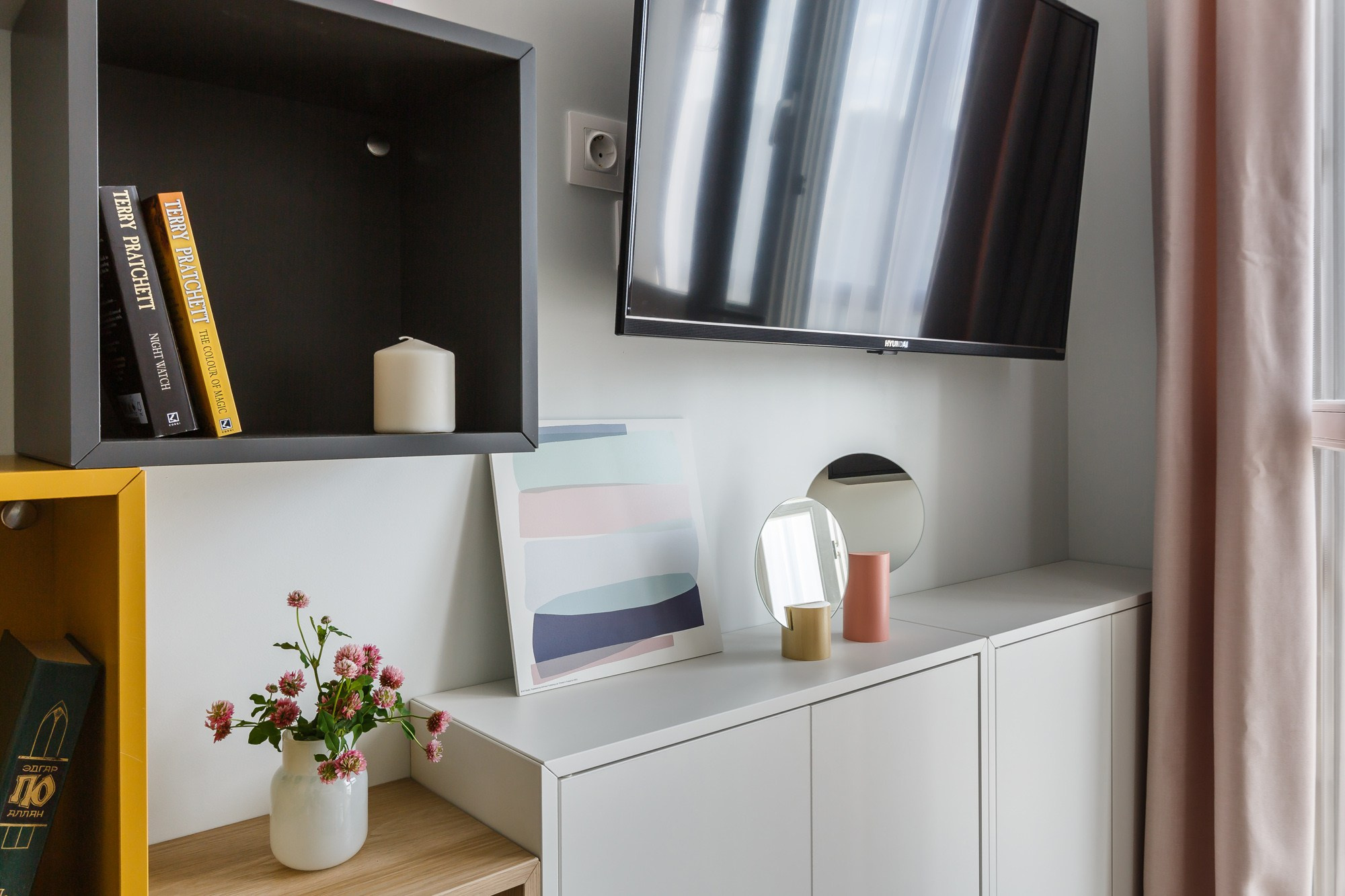 Moscow apartment. Photographer Ksenia Kolesnikova. Interior, Product, and Portrait Photography in Moscow