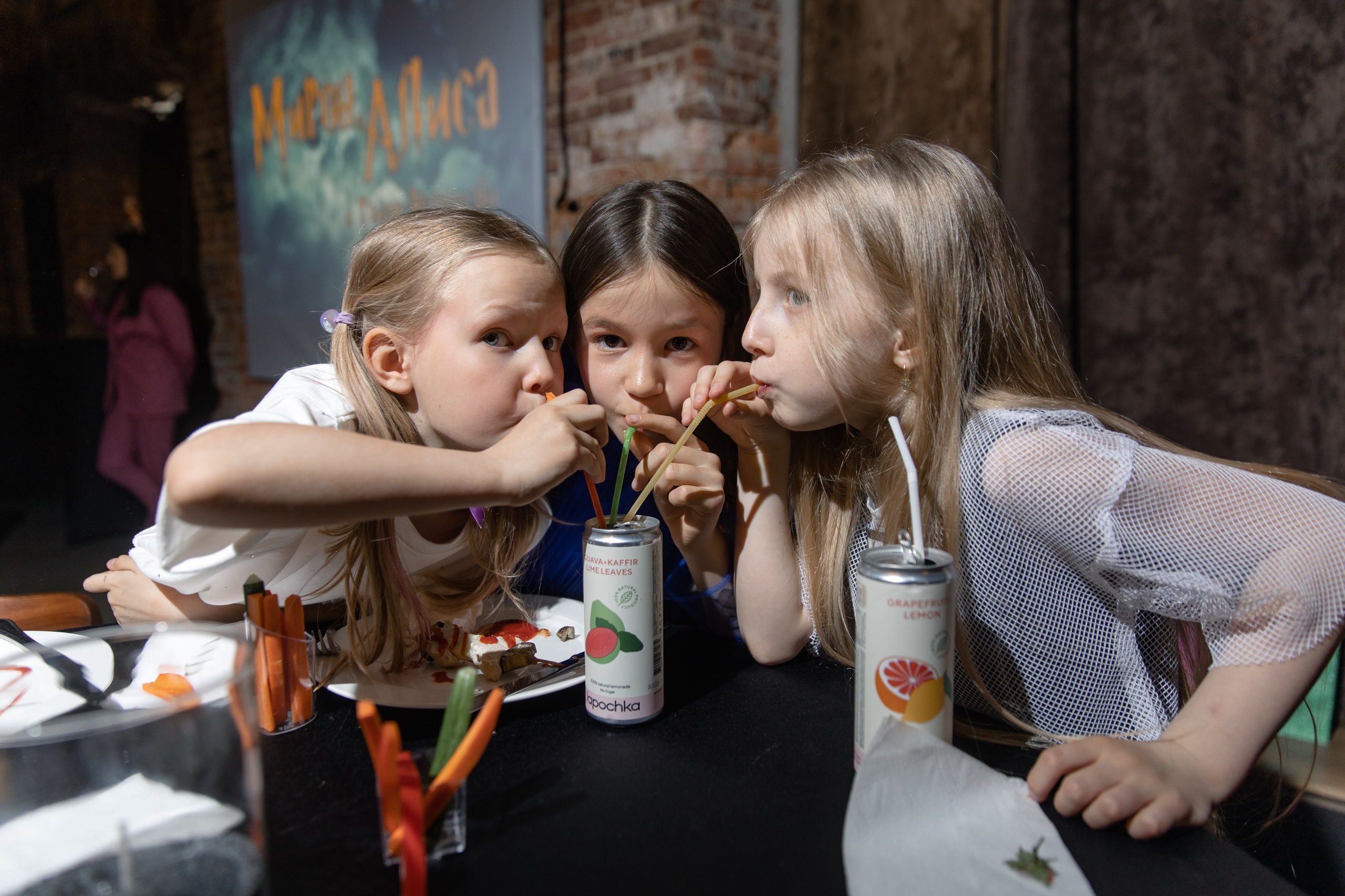 Мирон и Алиса 9 лет. Фотограф Роман Полянин