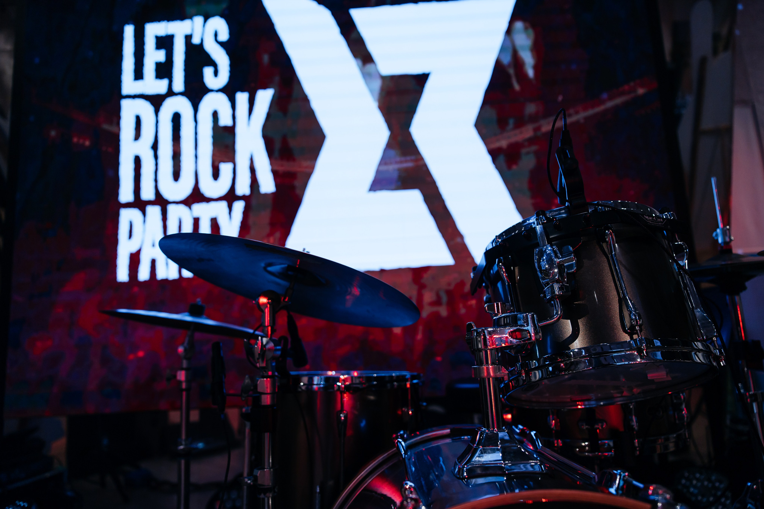 CLEANTOWN 18 лет. Свадебный и семейный фотограф