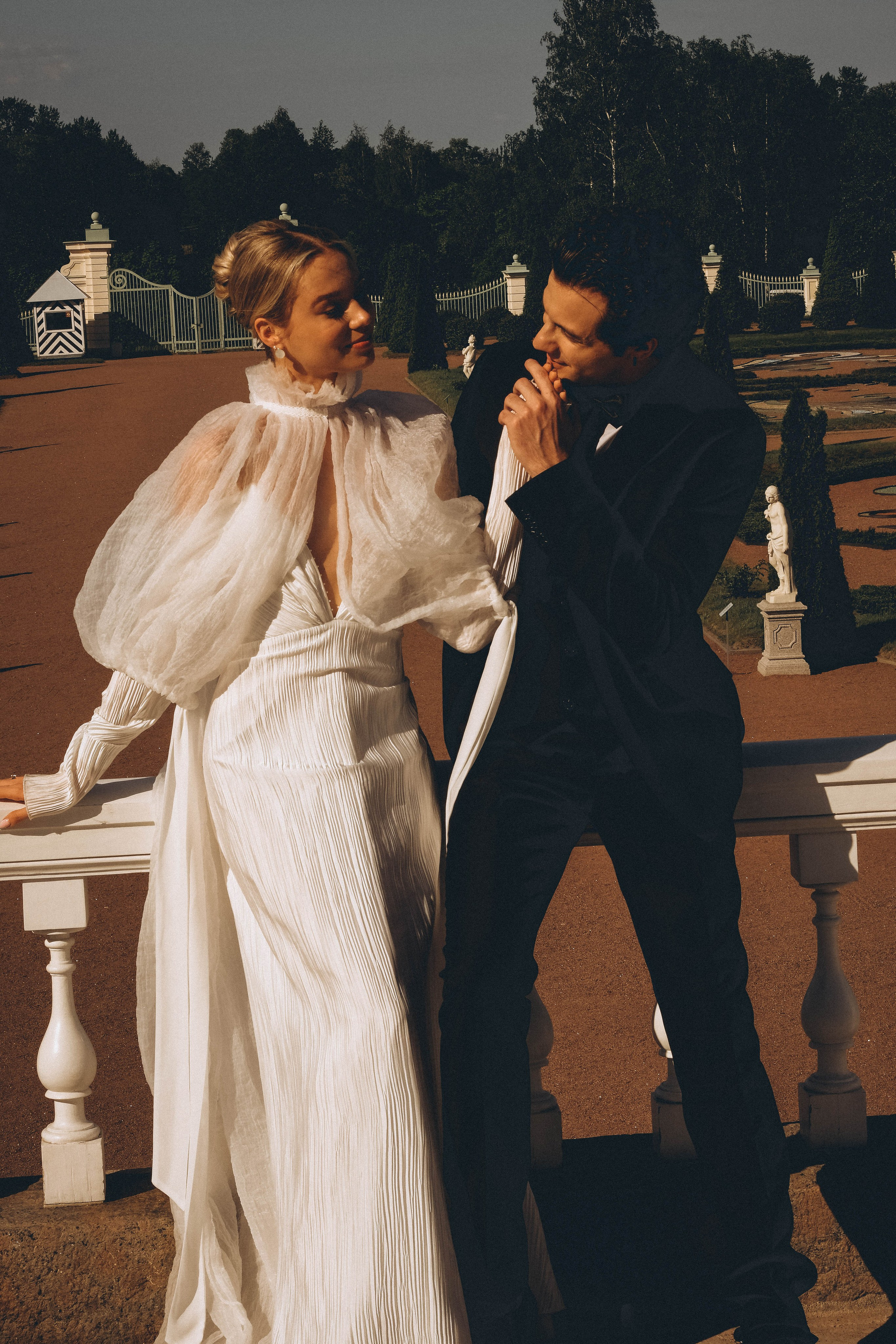СВАДЕБНАЯ СЬЕМКА В ПАРКЕ ОРАНИЕНБАУМ. Профессиональный фотограф, Санкт-Петербург — Виктория Богомолова