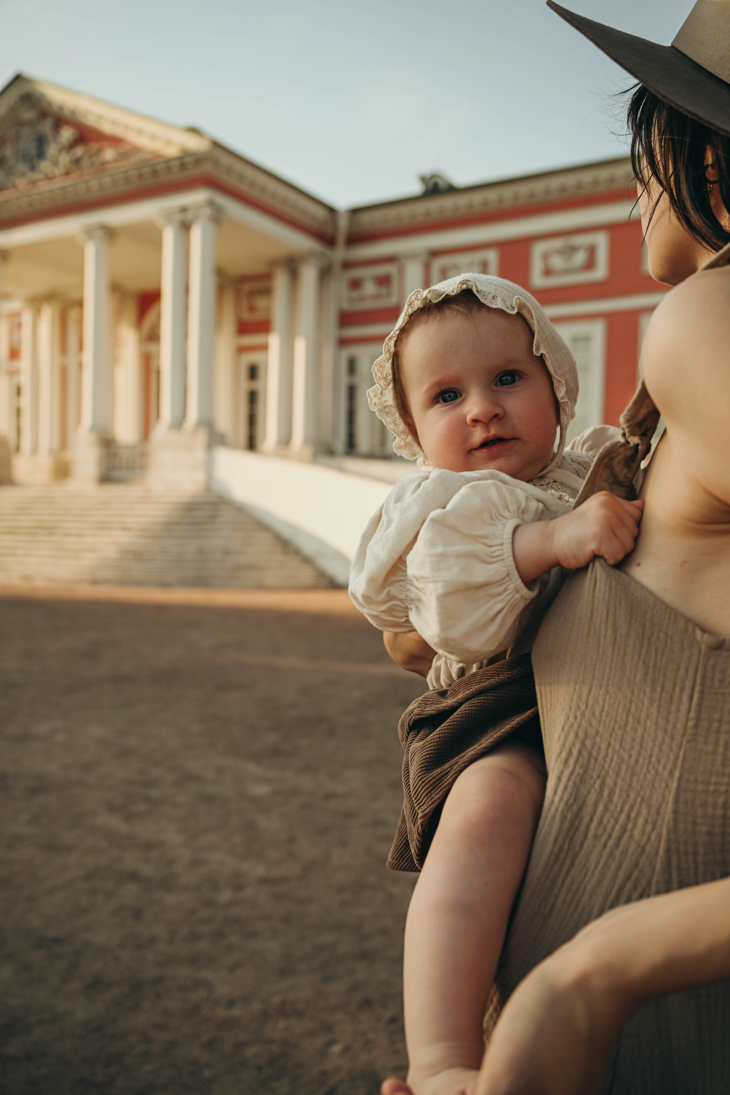 Кусково мама и дочка. Семейный фотограф в Москве Люберцах Ирина Вронская